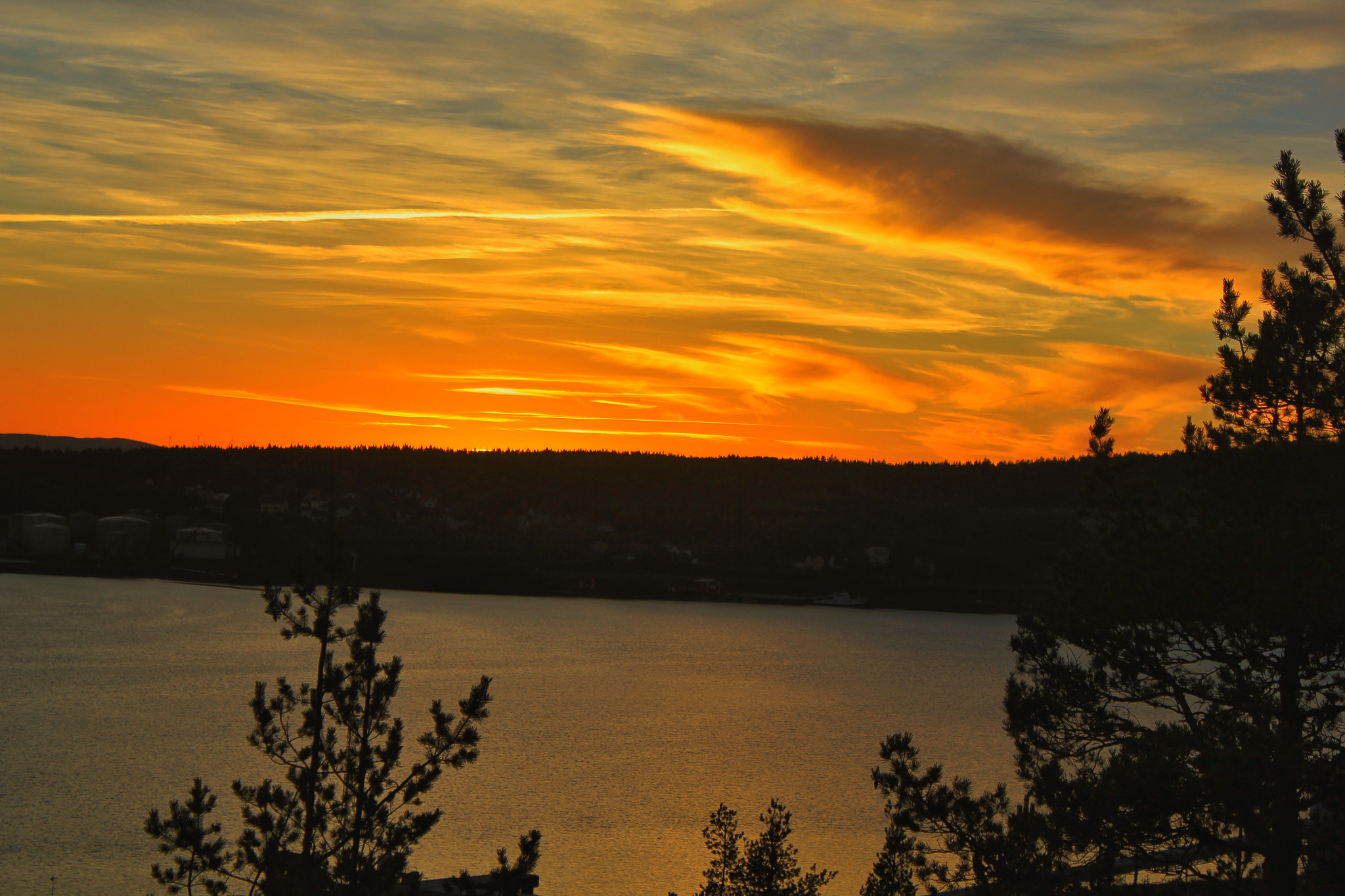 Canon EF-S 18-55mm F3.5-5.6 IS sample photo. Sunset Örnsköldsvik coastal inlet photography
