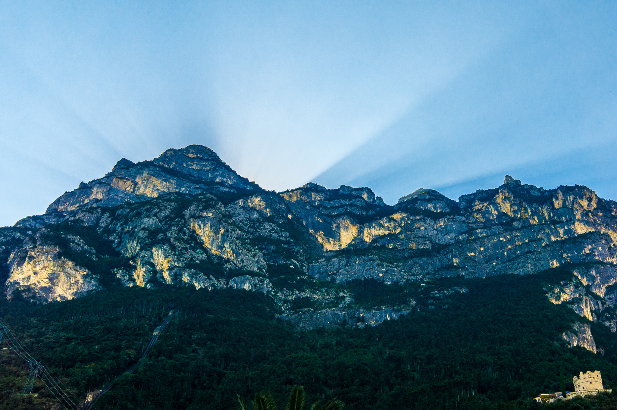 Sony Alpha NEX-6 + Sigma 19mm F2.8 EX DN sample photo. More afternoon sunset photography