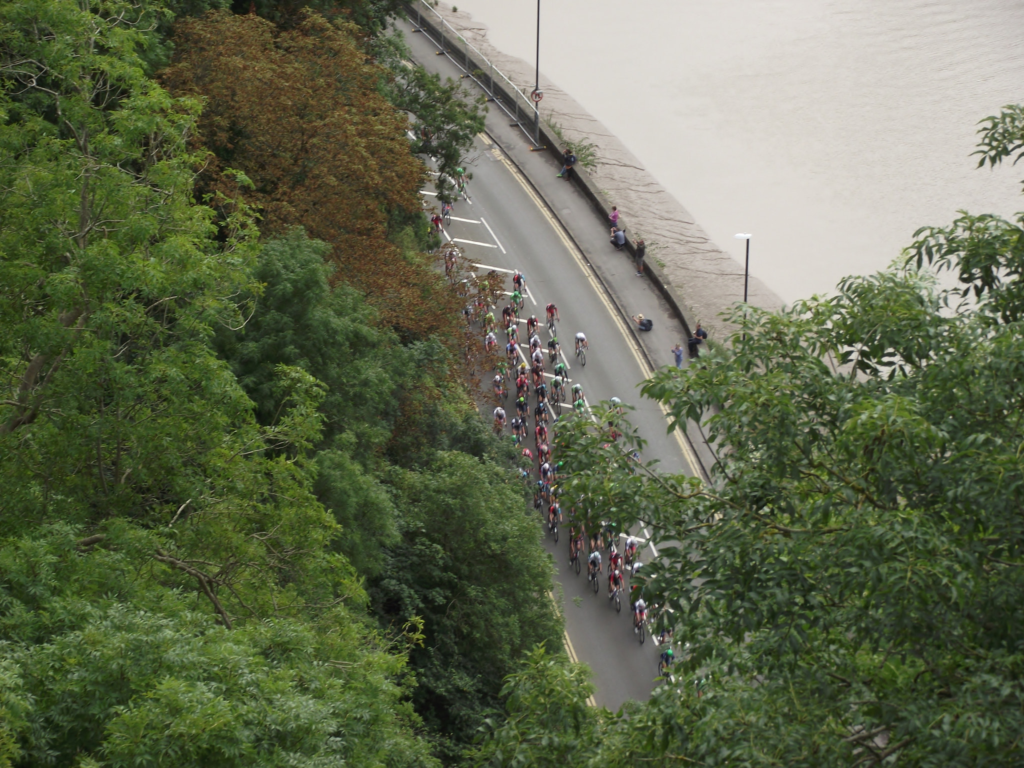 Fujifilm FinePix S1730 sample photo. Peloton photography