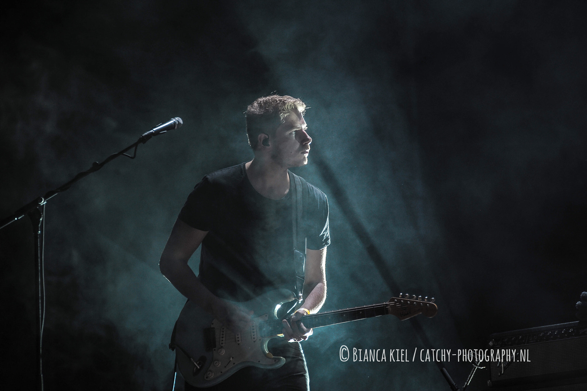 Sigma 70-200mm F2.8 EX DG OS HSM sample photo. Pepijn. guitarist dotan. photography