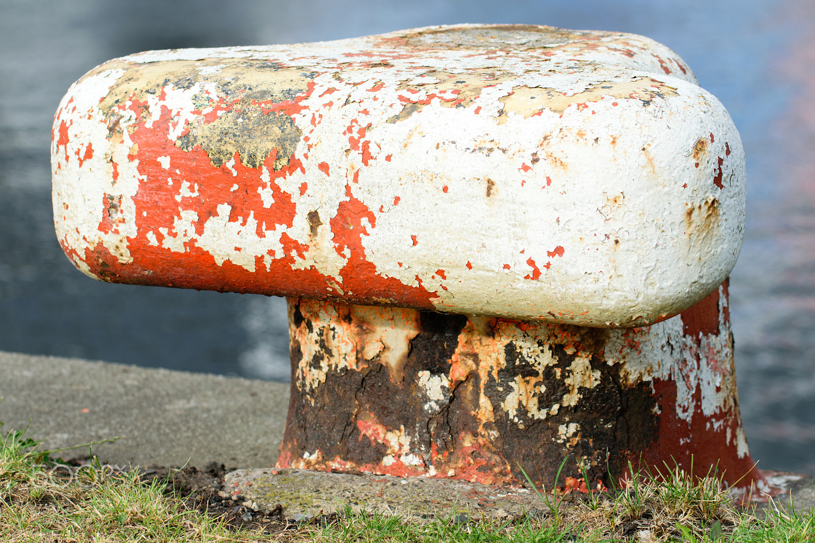 Nikon AF-S Nikkor 70-200mm F4G ED VR sample photo. Bollard photography
