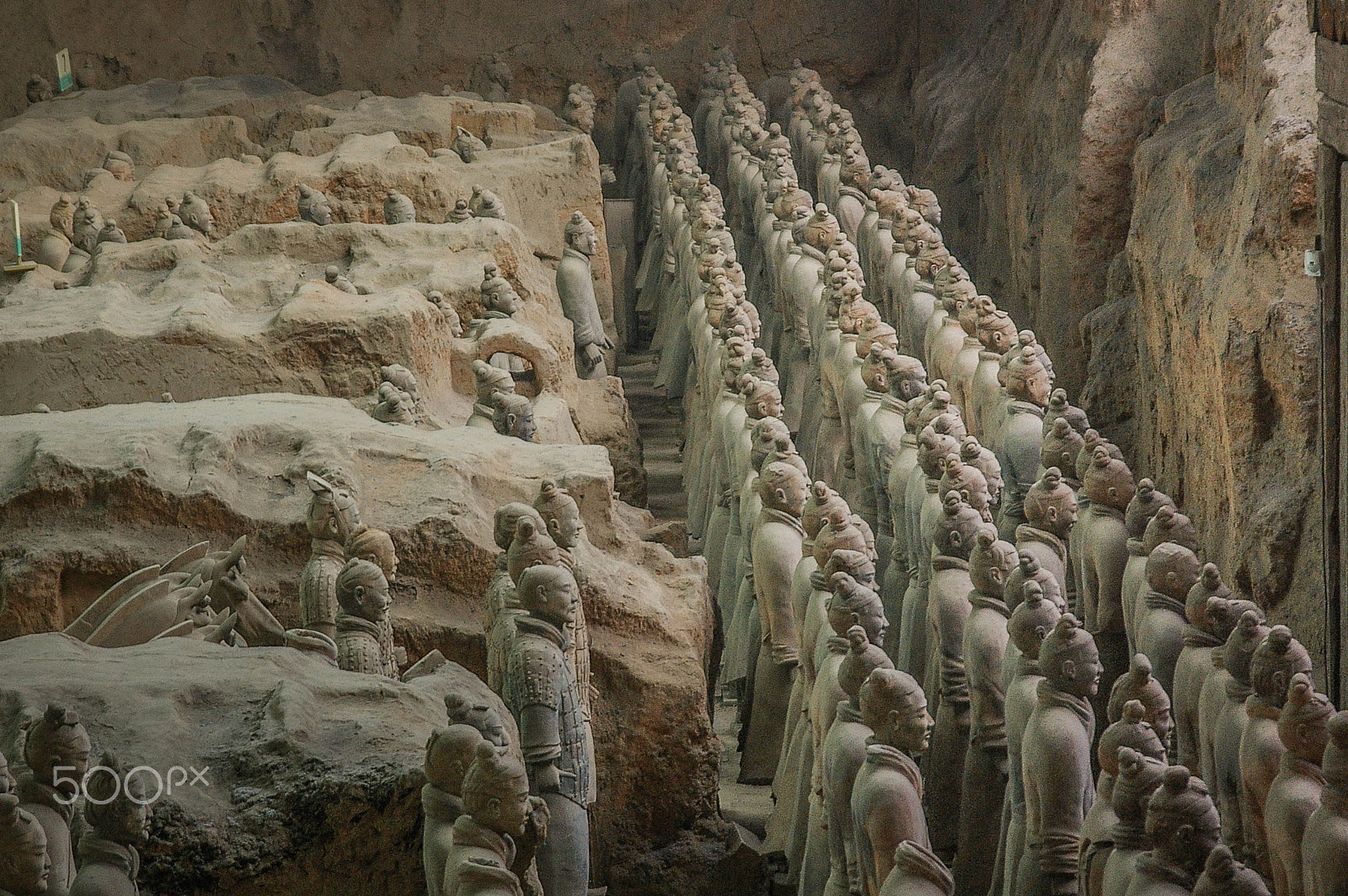 Pentax *ist DS sample photo. Terracotta  warriors photography