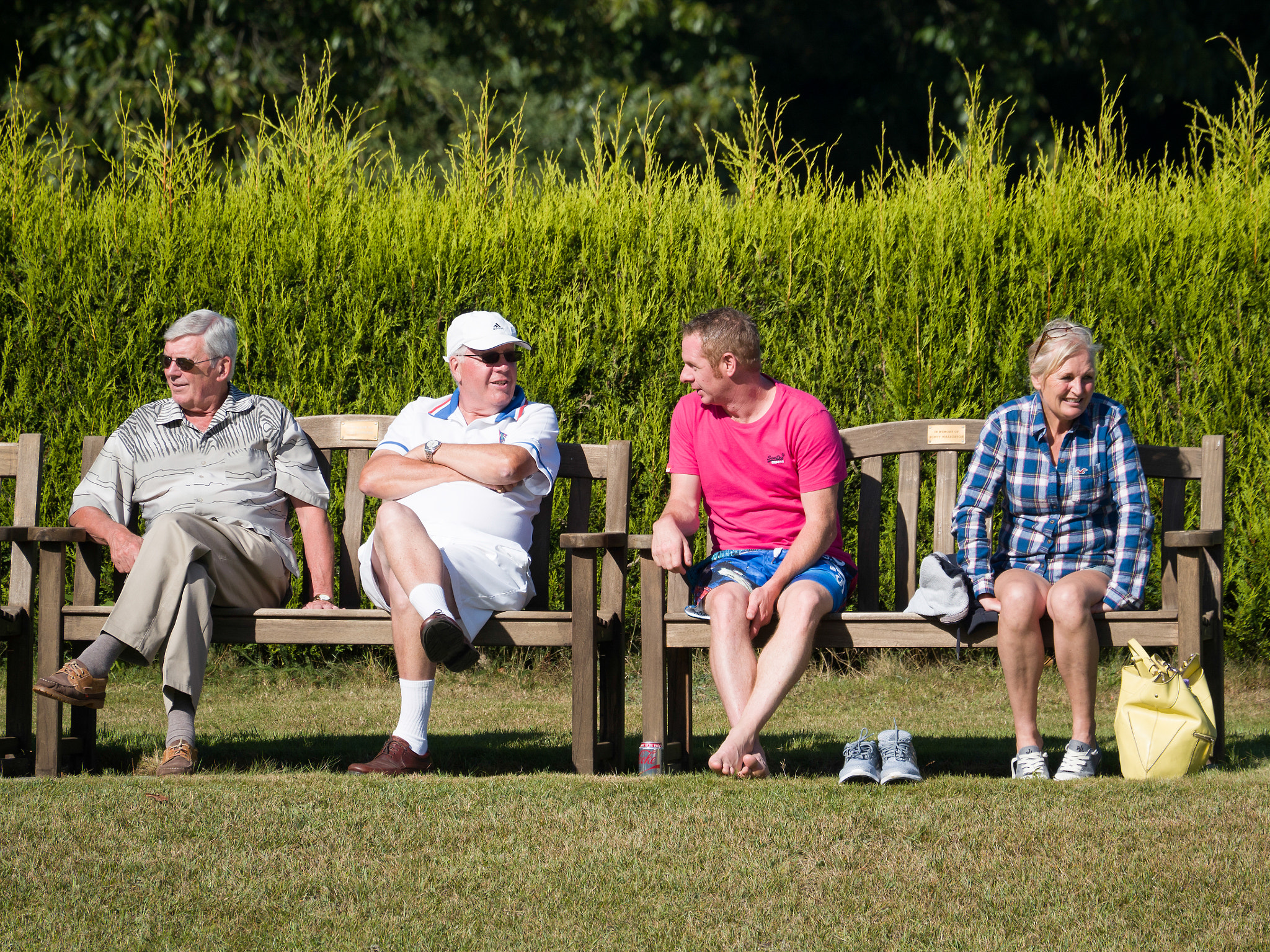 Olympus PEN-F sample photo. Isle of thorns, sussex/uk - september 11 : spectators at a lawn photography
