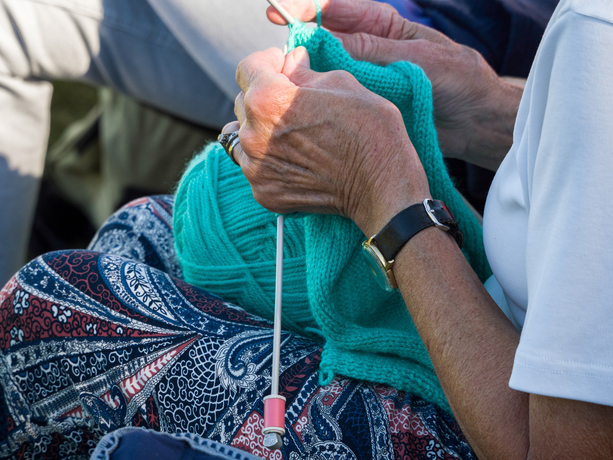 Olympus PEN-F sample photo. Isle of thorns, sussex/uk - september 11 : woman knitting at a l photography
