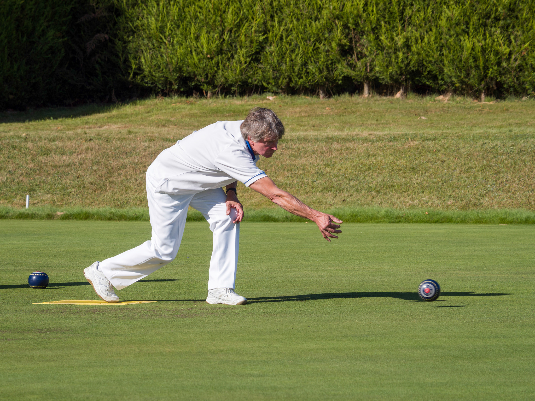Olympus PEN-F + Olympus M.Zuiko ED 75-300mm F4.8-6.7 II sample photo. Isle of thorns, sussex/uk - september 11 : lawn bowls match at i photography