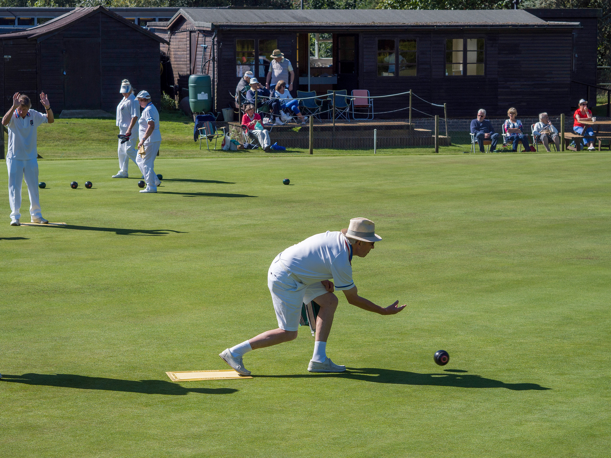 Olympus PEN-F + Olympus M.Zuiko Digital 45mm F1.8 sample photo. Isle of thorns, sussex/uk - september 11 : lawn bowls match at i photography