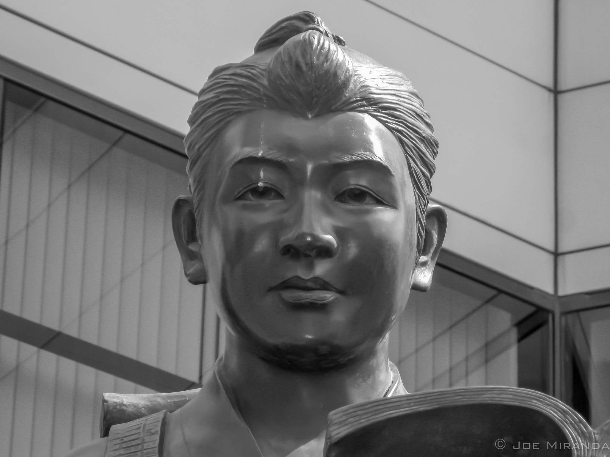 Canon PowerShot SD890 IS (Digital IXUS 970 IS / IXY Digital 820 IS) sample photo. Little tokyo b&w photography