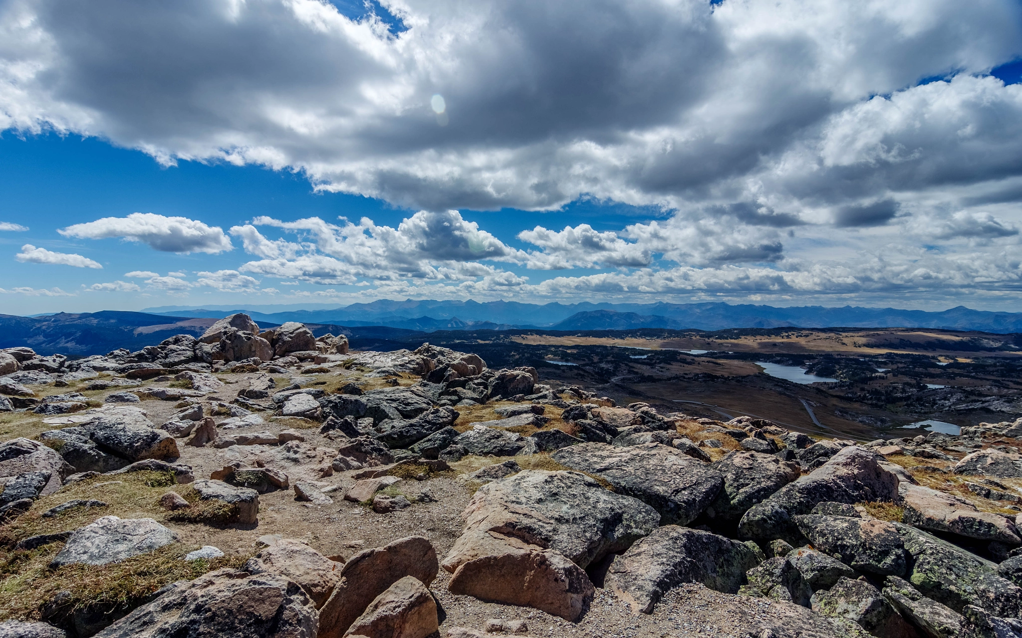 Pentax K-5 IIs + Pentax smc DA 12-24mm F4.0 ED AL (IF) sample photo. Top of the beartooth photography