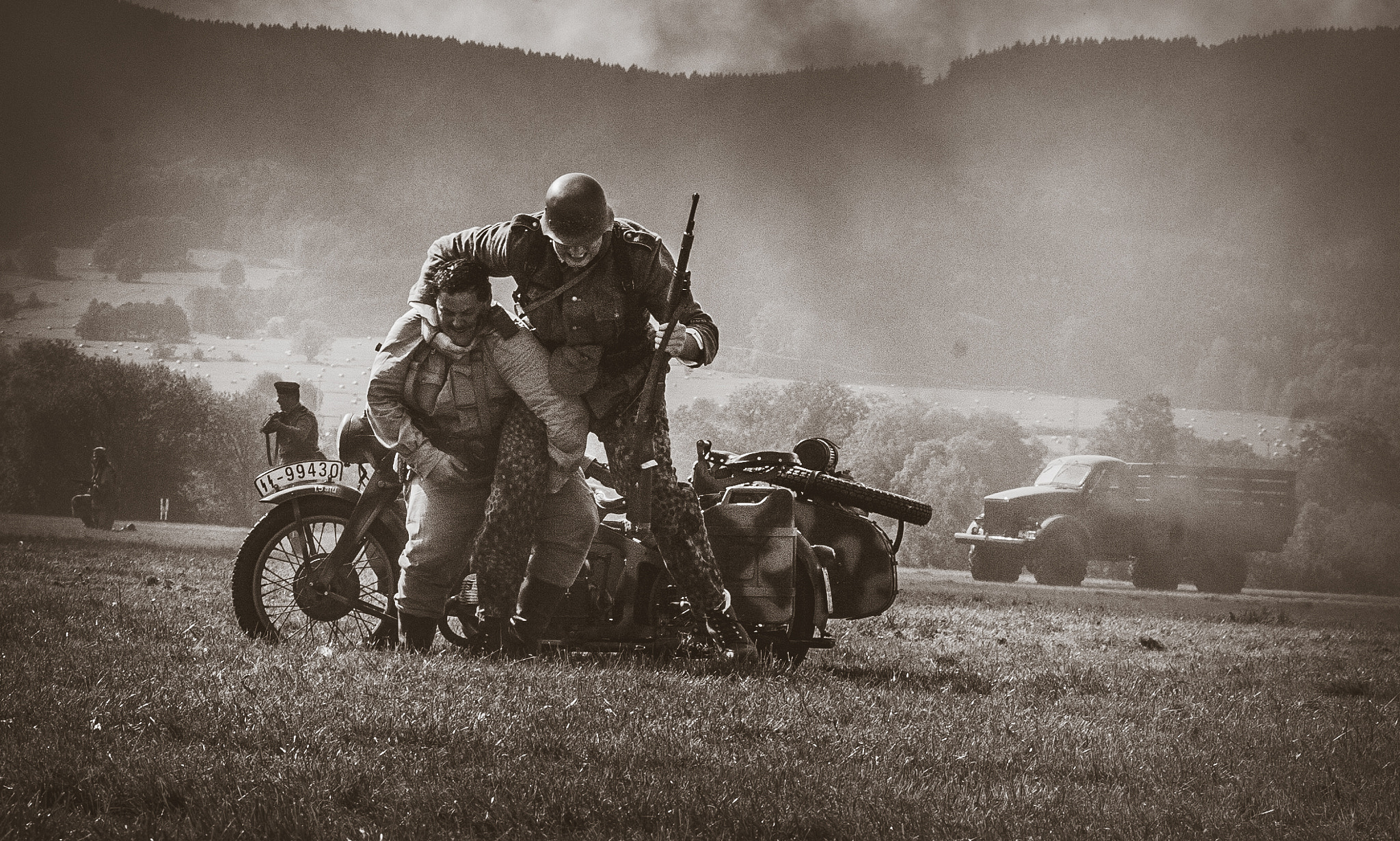 Canon 24.0-70.0 mm sample photo. Ww2 re-build battle photography