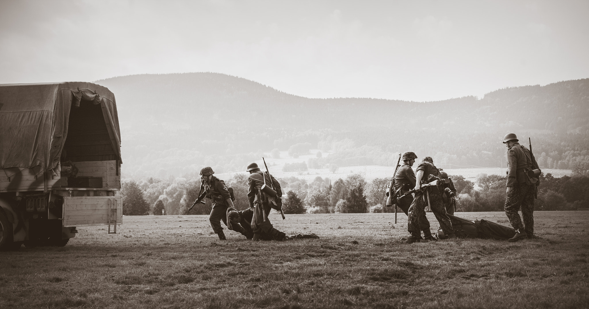 Canon EOS 5D + Canon 24.0-70.0 mm sample photo. Ww2 re-build battle photography