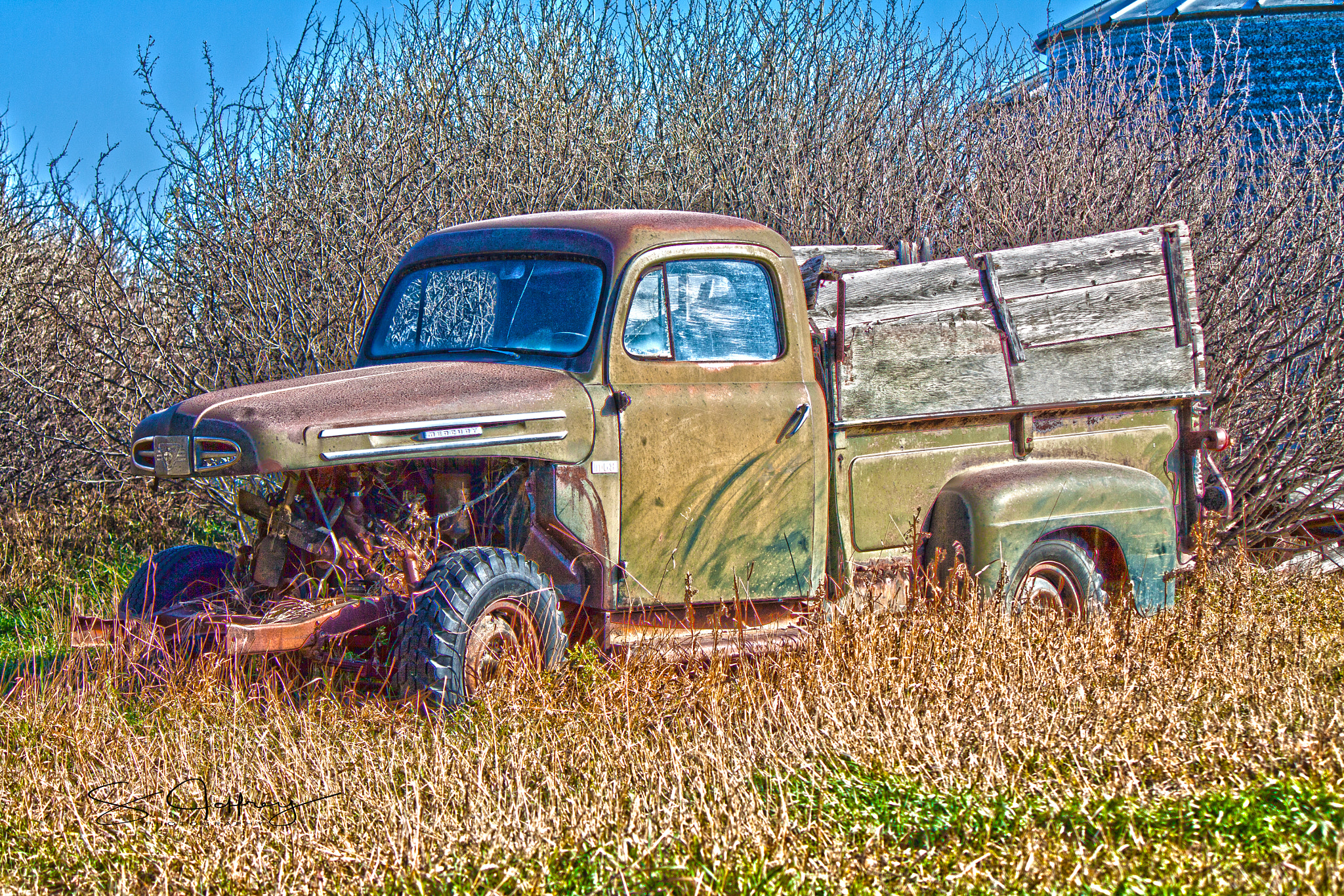 Canon EF-S 55-250mm F4-5.6 IS II sample photo. Colin's truck - forgotten photography