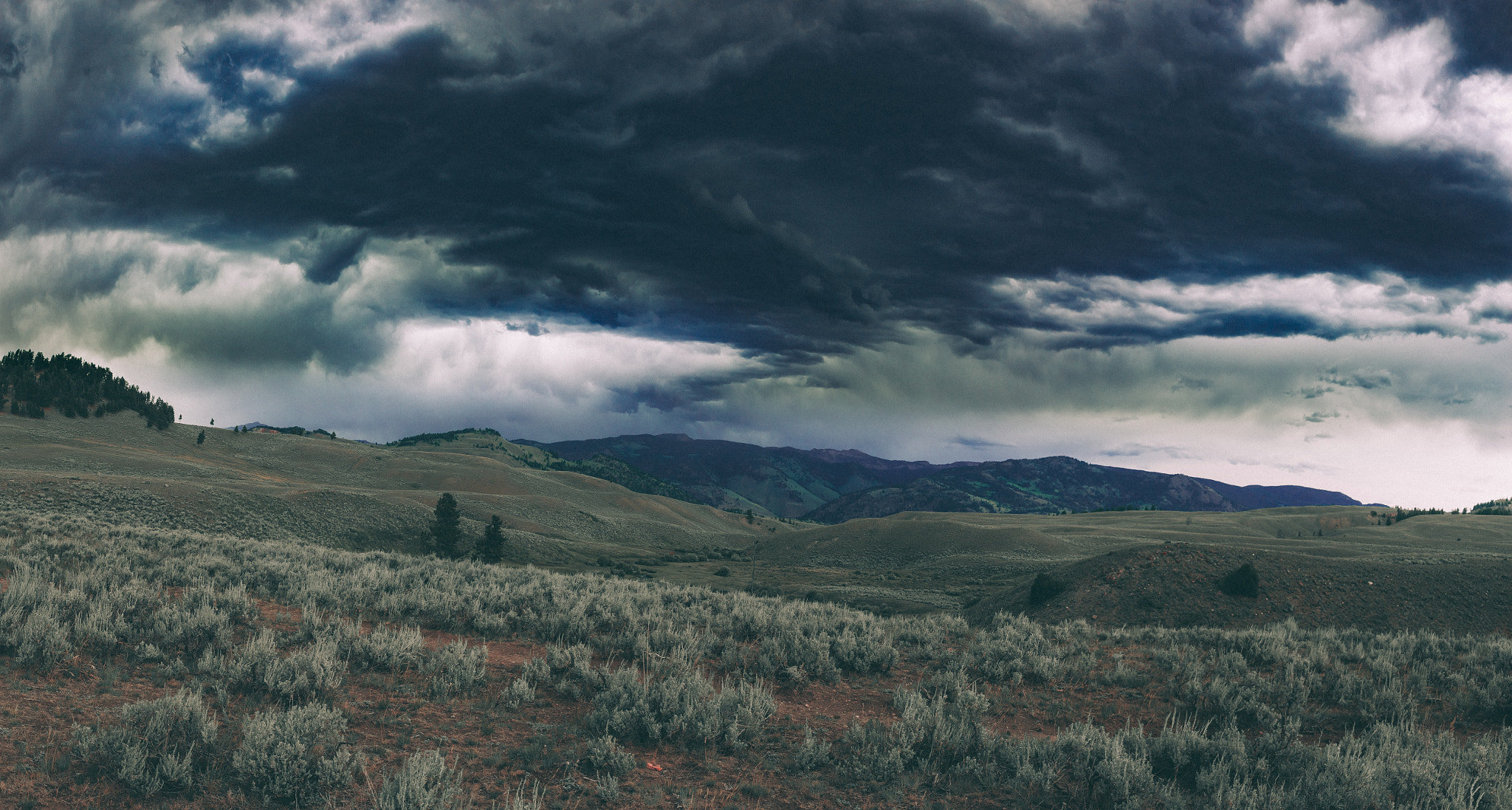 Canon EF 24-70mm F2.8L II USM sample photo. Storm is coming photography
