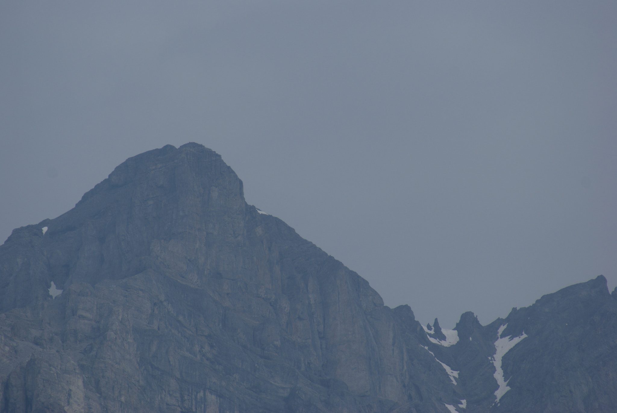 Sony 75-300mm F4.5-5.6 sample photo. Grey photography