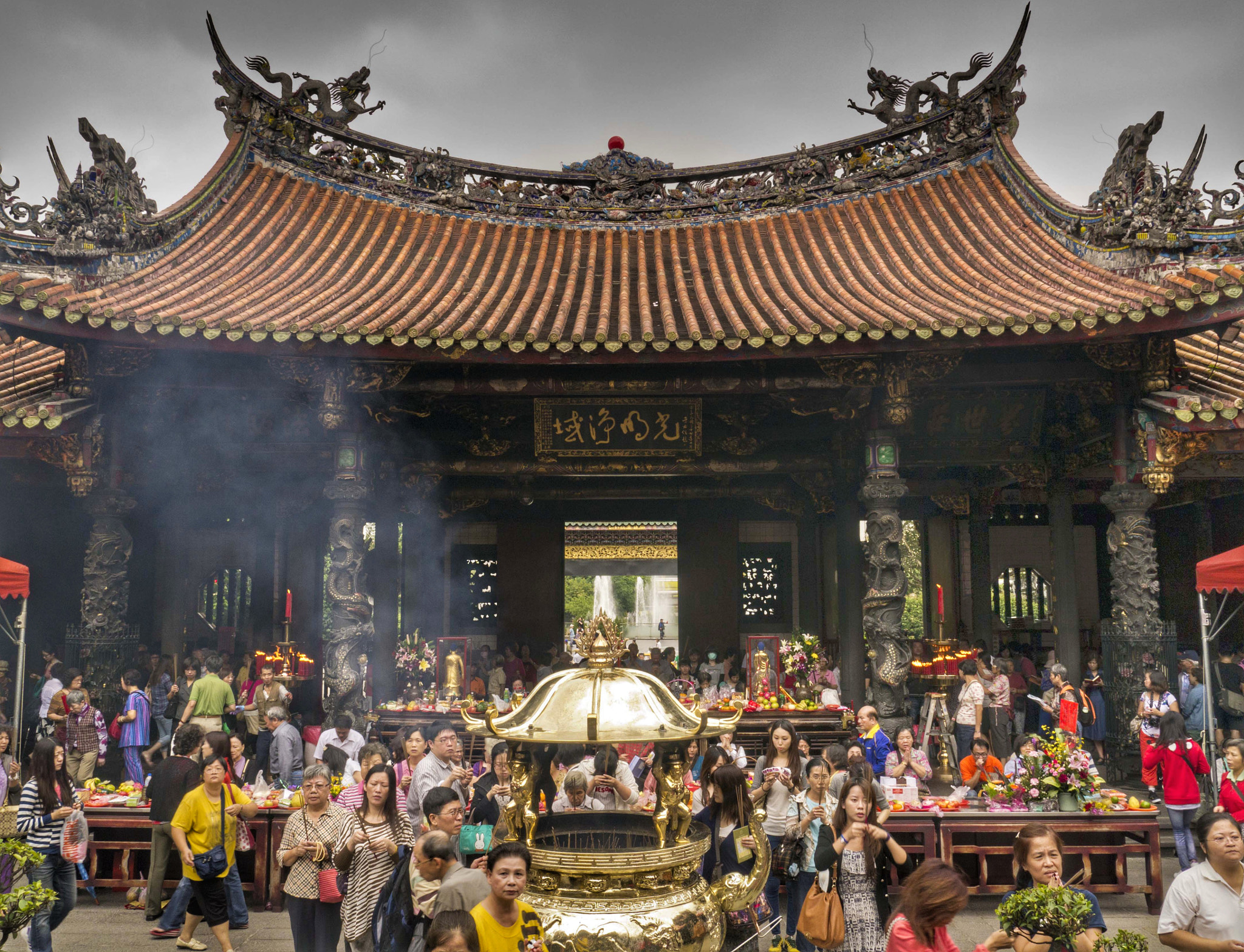 Panasonic Lumix DMC-GX1 sample photo. Romantic taiwan photography