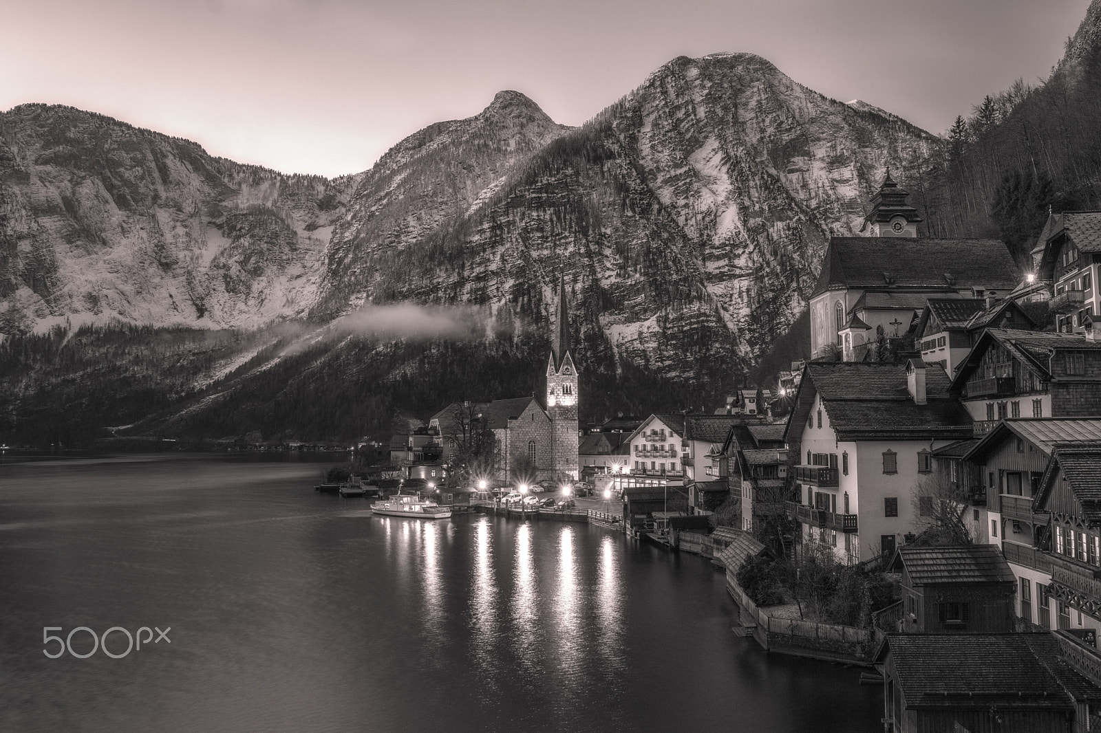 Sony ILCA-77M2 + Sigma 18-35mm F1.8 DC HSM Art sample photo. Hallstatt photography