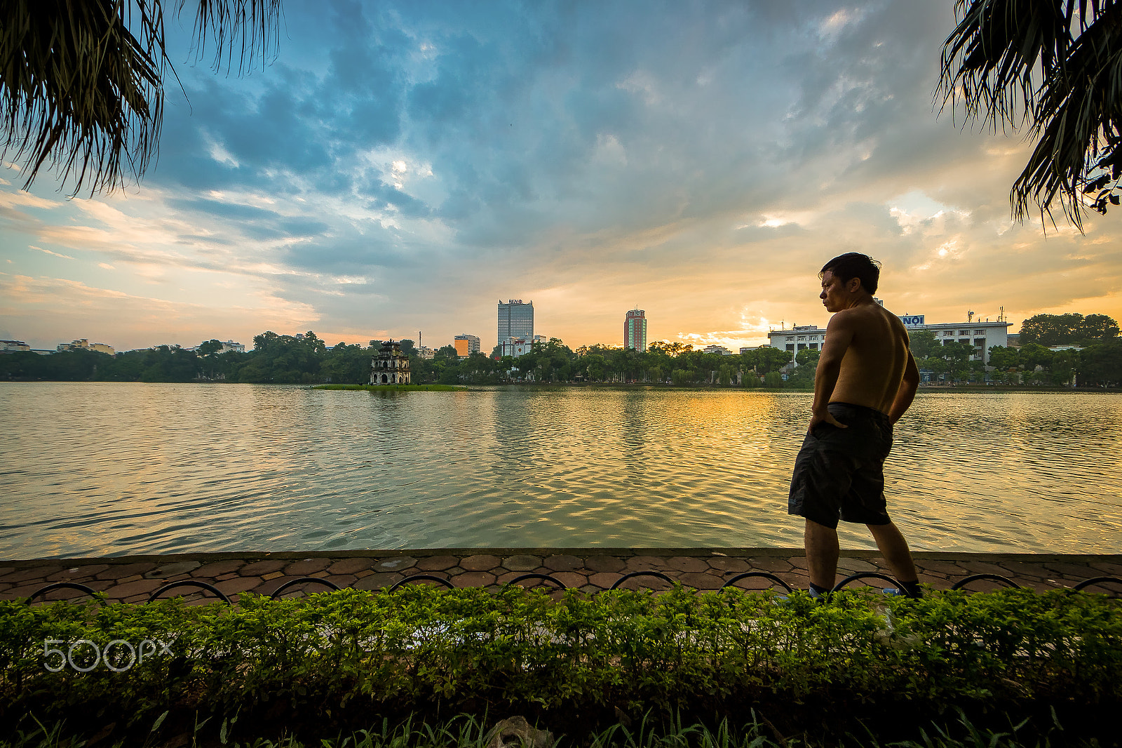 Canon EF 14mm F2.8L II USM sample photo. Sunrise exercise photography