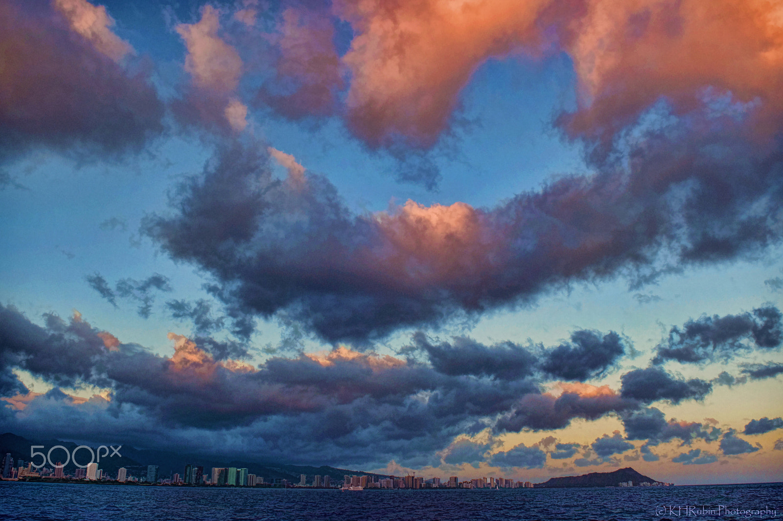 Nikon D5500 + Nikon AF Micro-Nikkor 60mm F2.8D sample photo. Hawaiian evening cloudscape photography