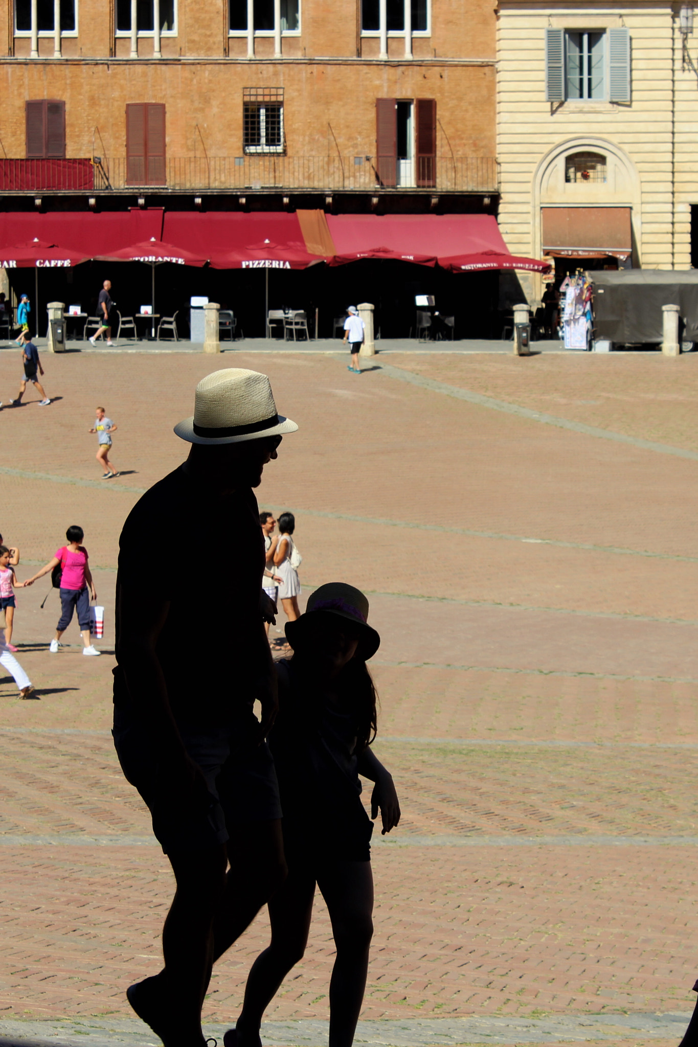 Canon EF-S 18-55mm F3.5-5.6 III sample photo. Piazza del campo - siena photography