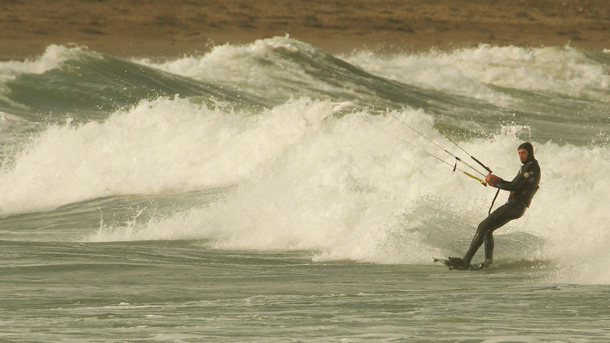 Canon EOS 60D + Tamron SP 150-600mm F5-6.3 Di VC USD sample photo. Kite surfer photography