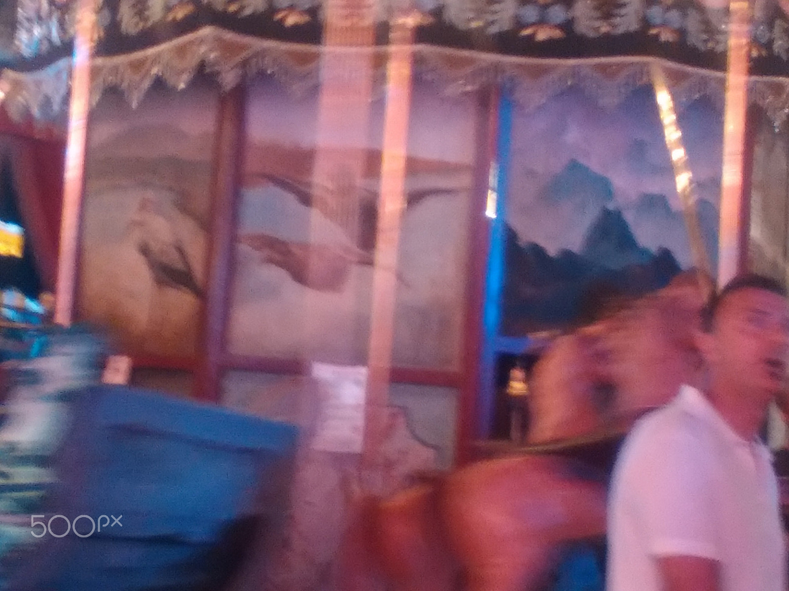 HUAWEI Y550-L01 sample photo. Fair in the evening with various lit fun rides photography