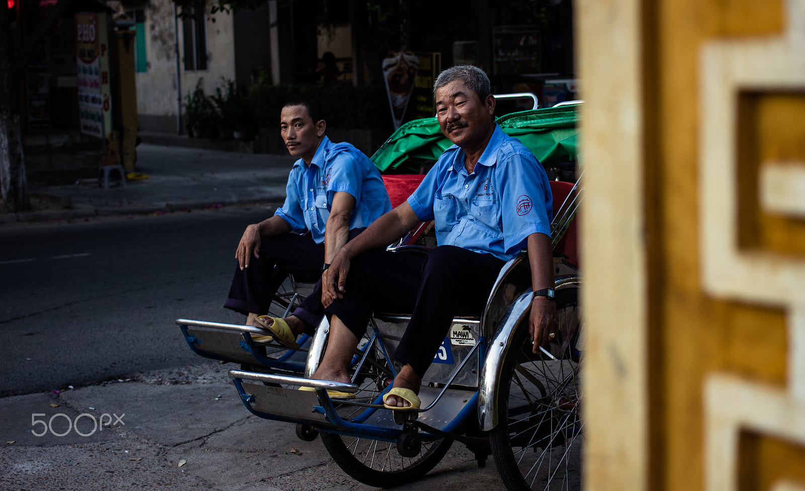 Canon EF 40mm F2.8 STM sample photo. The cyclo guides photography