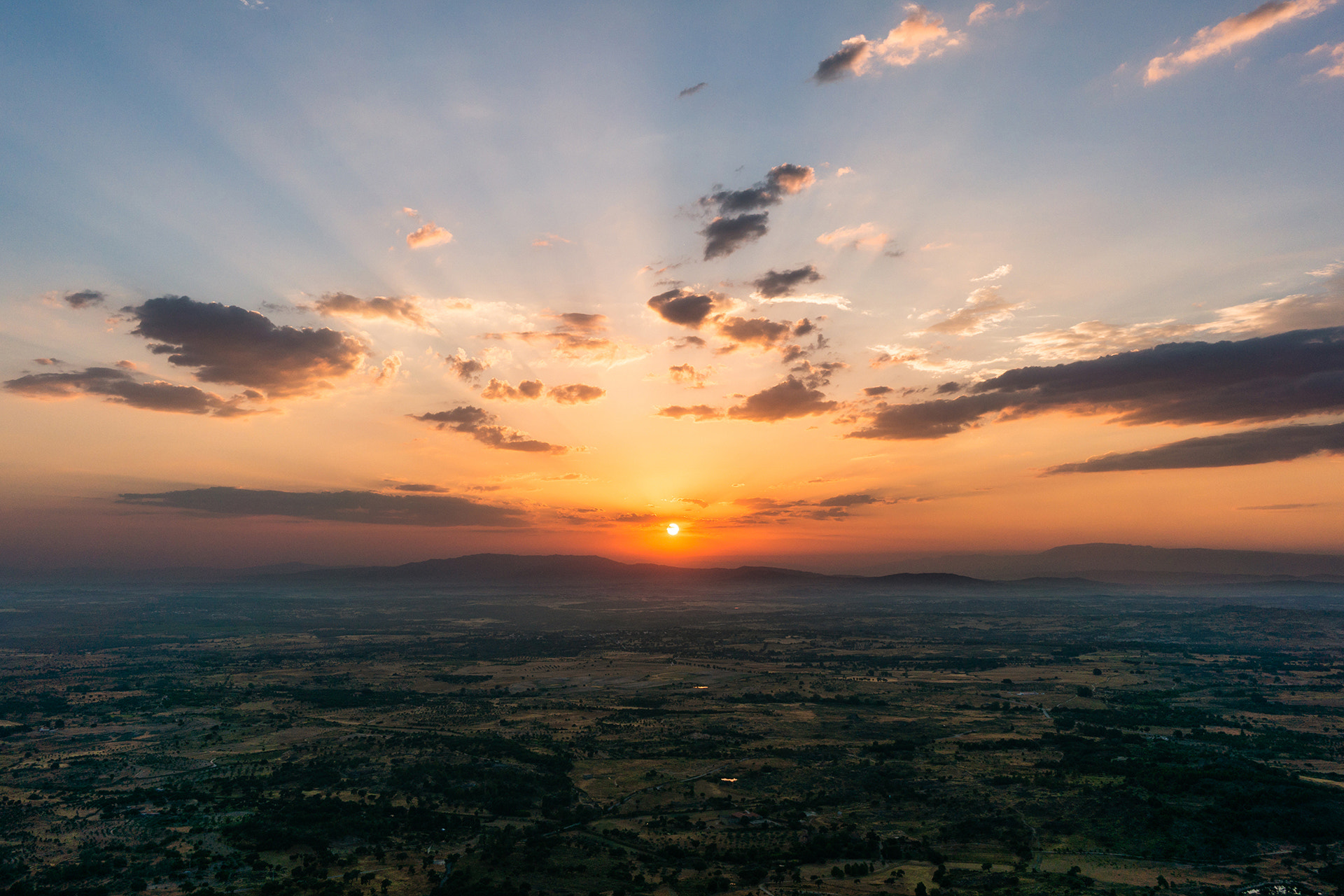 Sony Alpha NEX-6 + Sony E 20mm F2.8 sample photo. Sunset over the plains photography