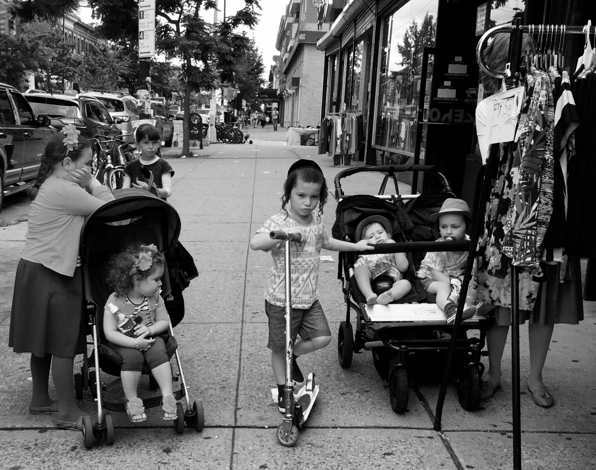 Hipstamatic 320 sample photo. Samuel photography