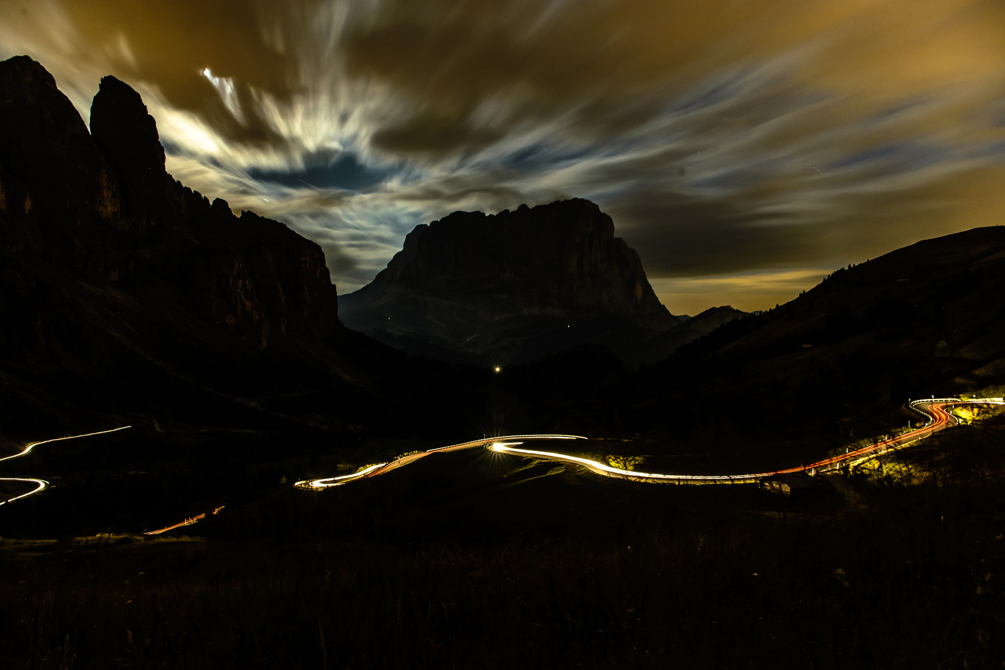Nikon AF-S Nikkor 28-70mm F2.8 ED-IF sample photo. Passo gardena photography