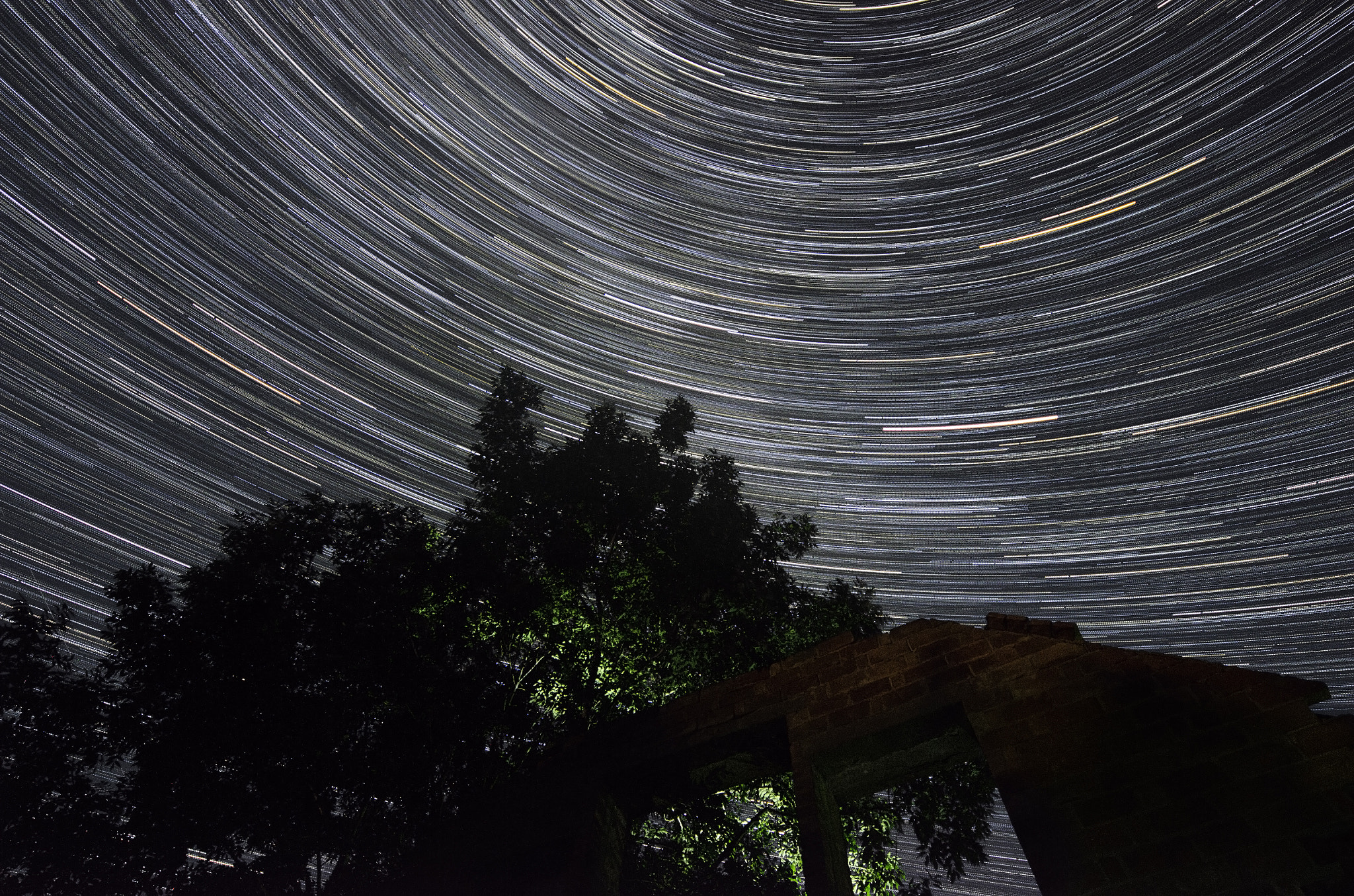 Nikon D7000 + Sigma 12-24mm F4.5-5.6 EX DG Aspherical HSM sample photo. Striped sky photography