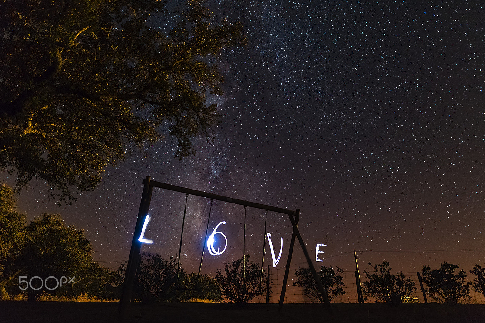 Canon EOS 5DS + Sigma 20mm F1.4 DG HSM Art sample photo. Love under the milky way photography