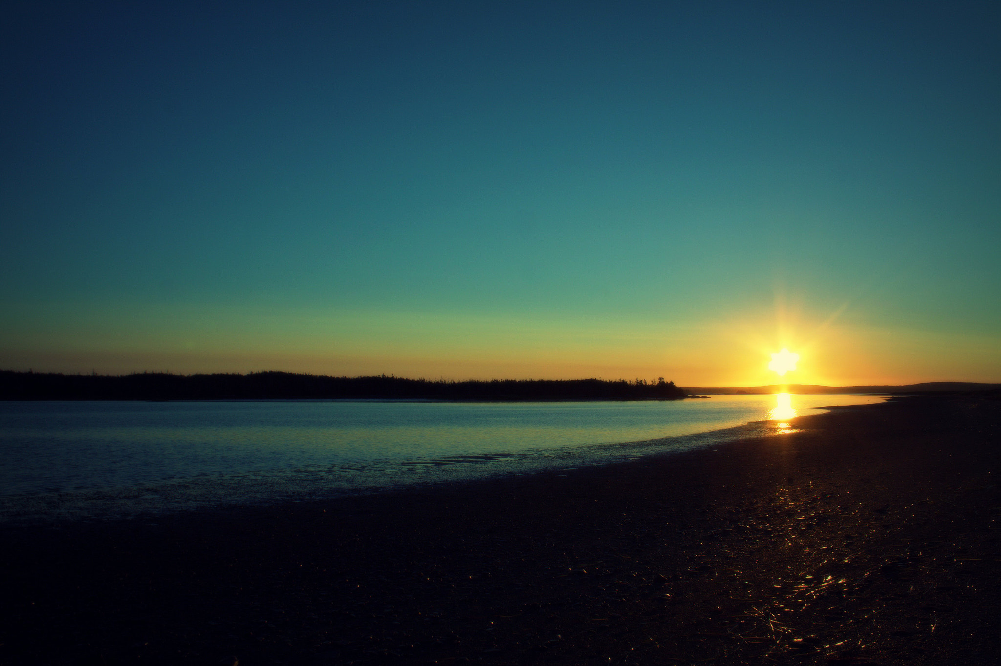 Canon EOS 50D sample photo. Cutting through the night photography
