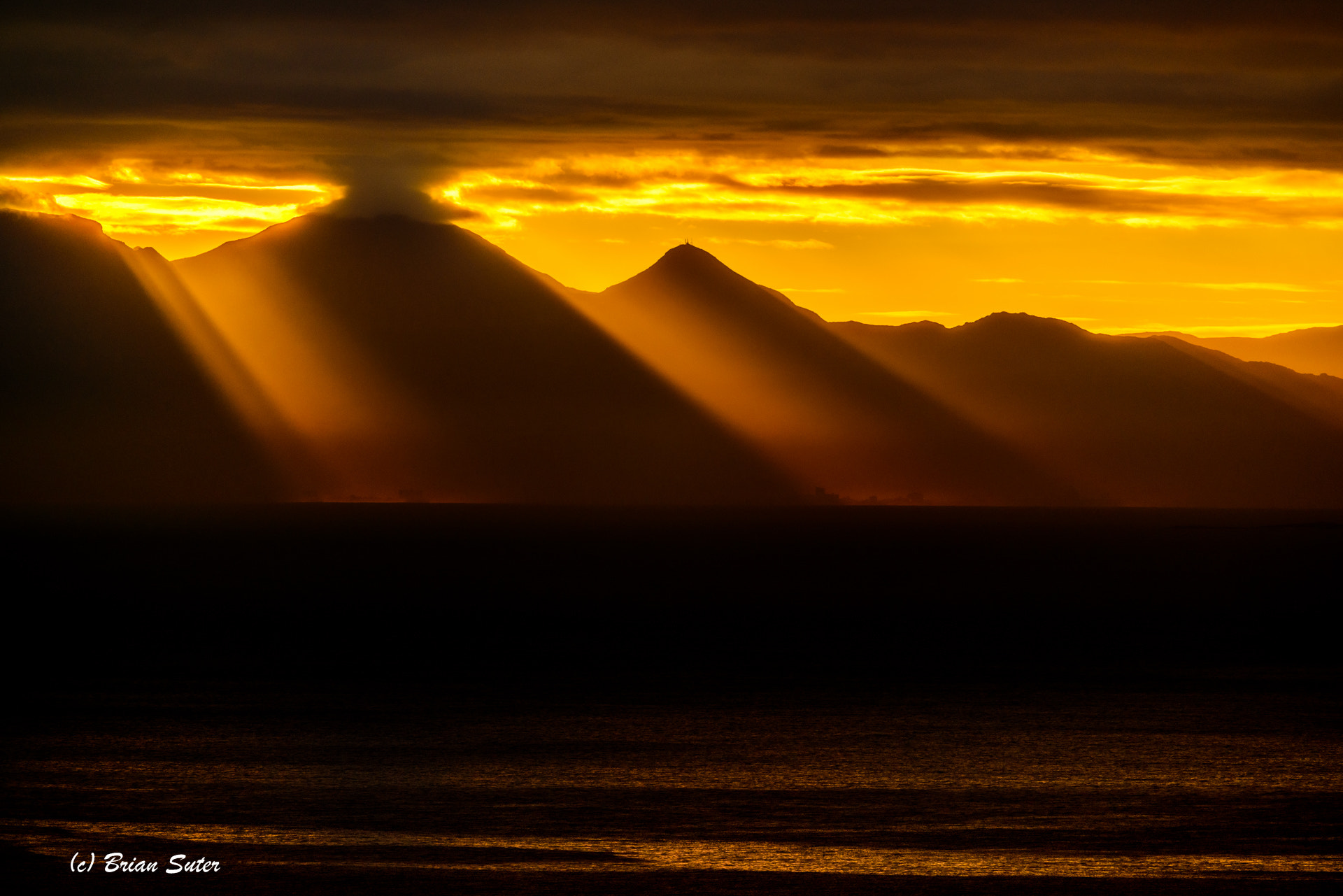 Nikon Nikkor AF-S 300mm F4E PF ED VR sample photo. Guardians of the dawn photography