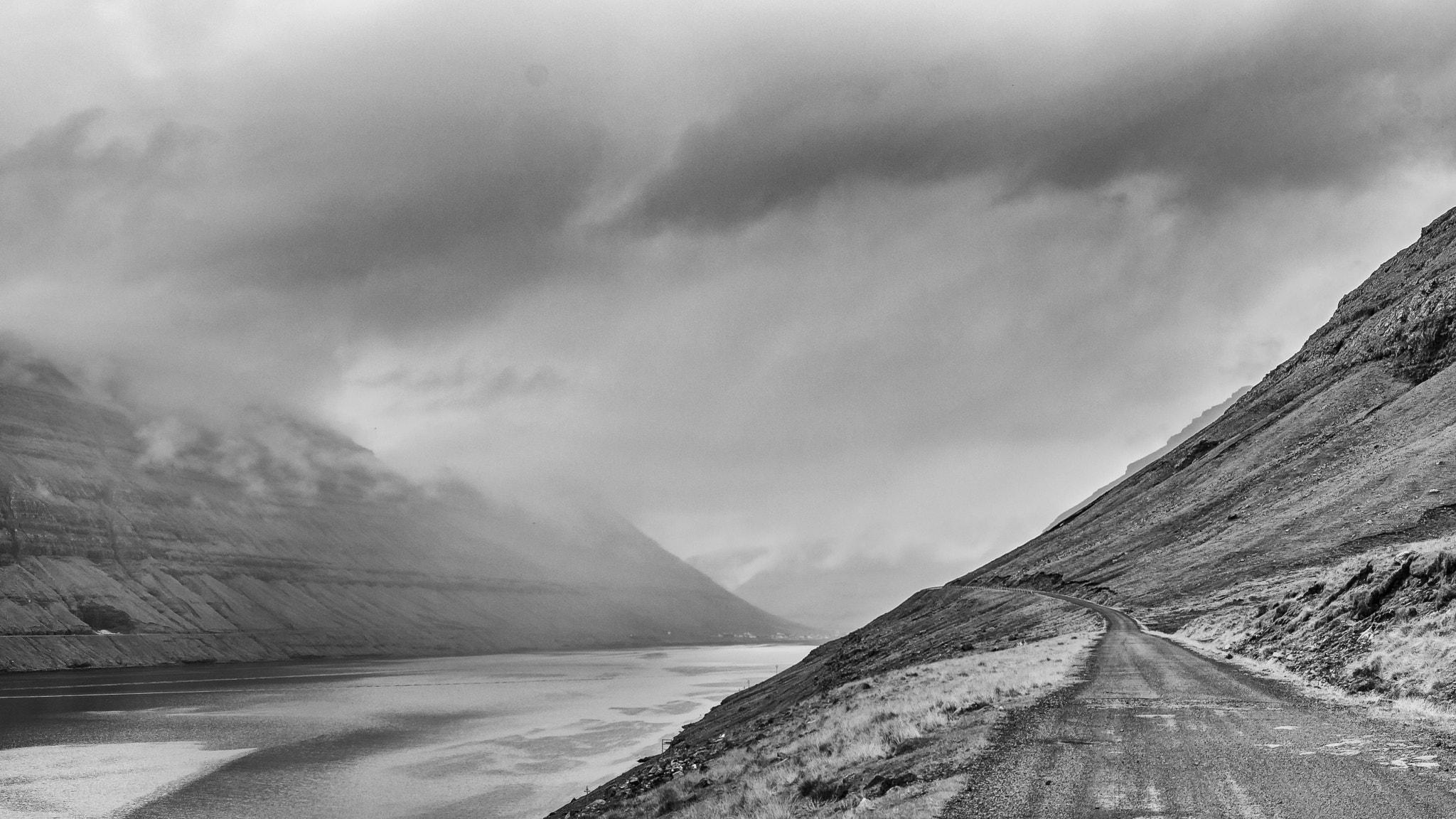 Sigma 17-70mm F2.8-4 DC Macro OS HSM | C sample photo. Road to nowhere photography