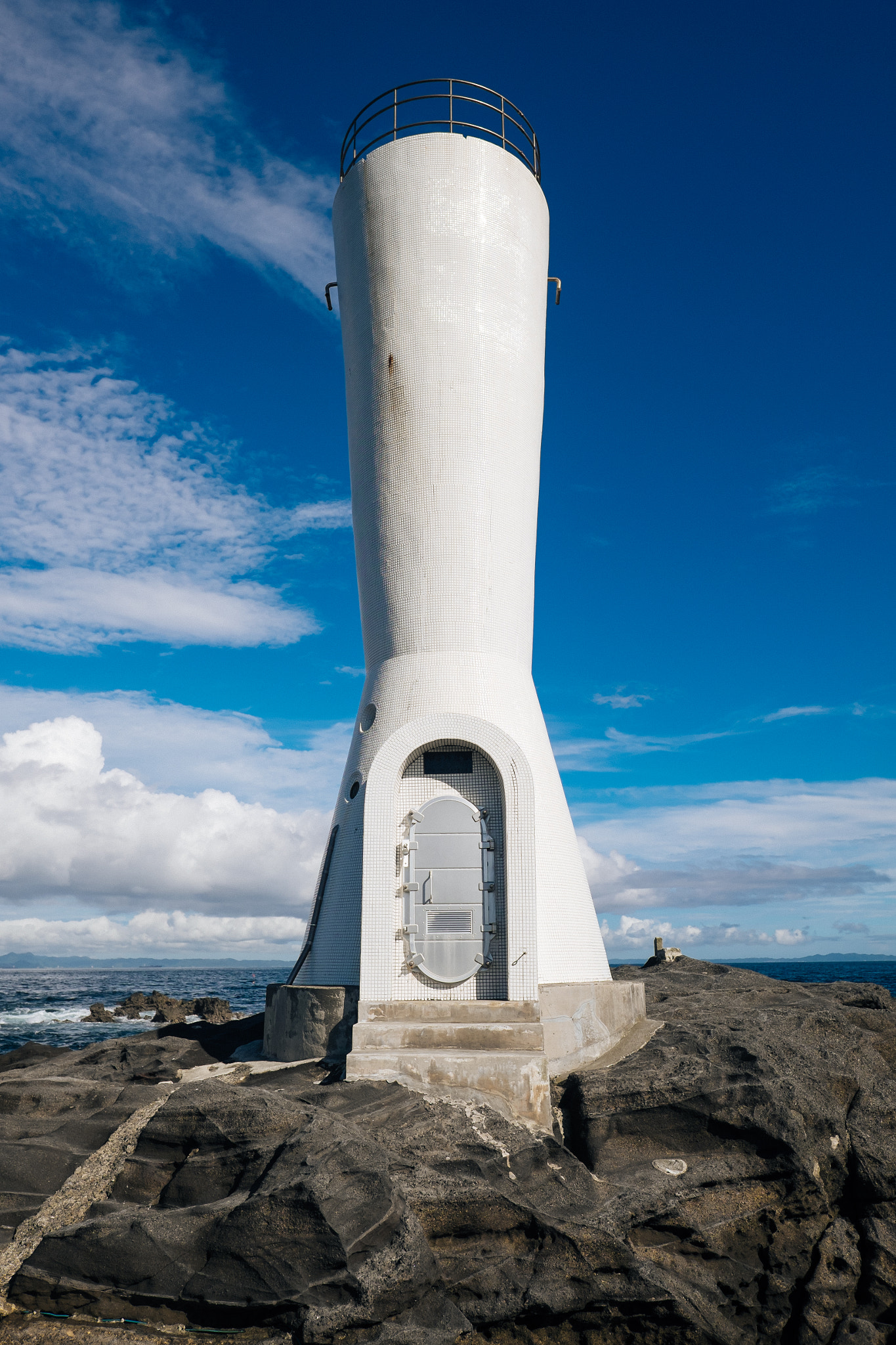 Fujifilm X-T10 + Fujifilm XF 16mm F1.4 R WR sample photo. 海辺のルーク photography