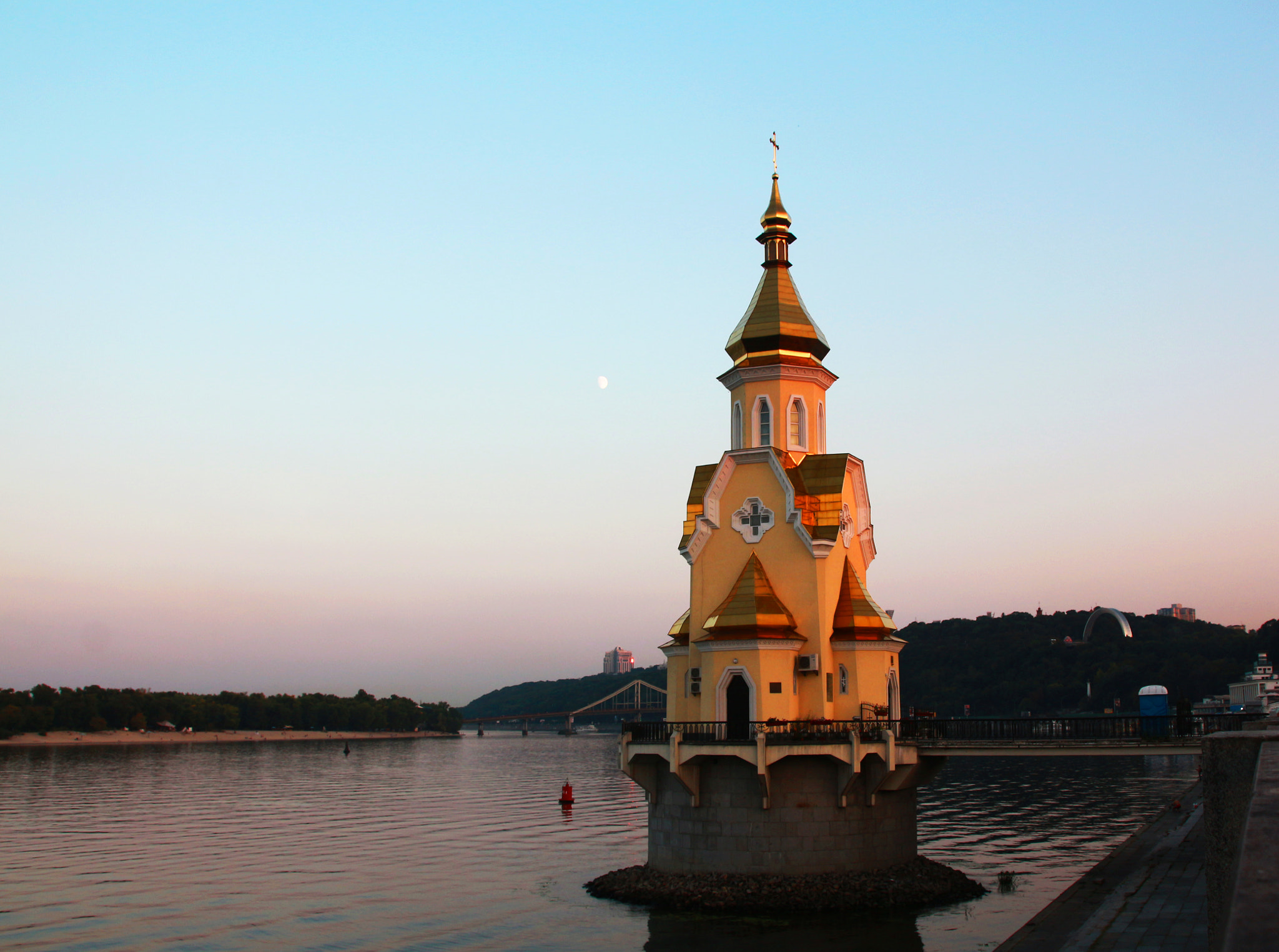 Sigma 18-250mm F3.5-6.3 DC OS HSM sample photo. Img photography