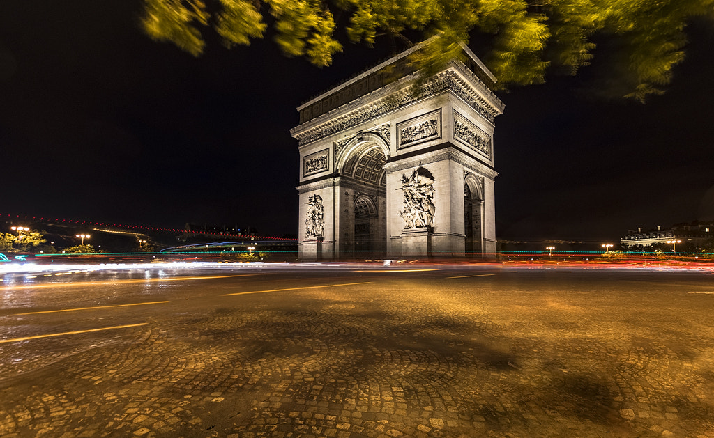 Sigma 70-200mm F2.8 EX DG Macro HSM II sample photo. Arch of triumph photography