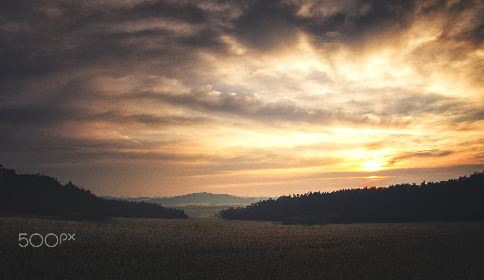 Sony SLT-A58 sample photo. Burning sky photography