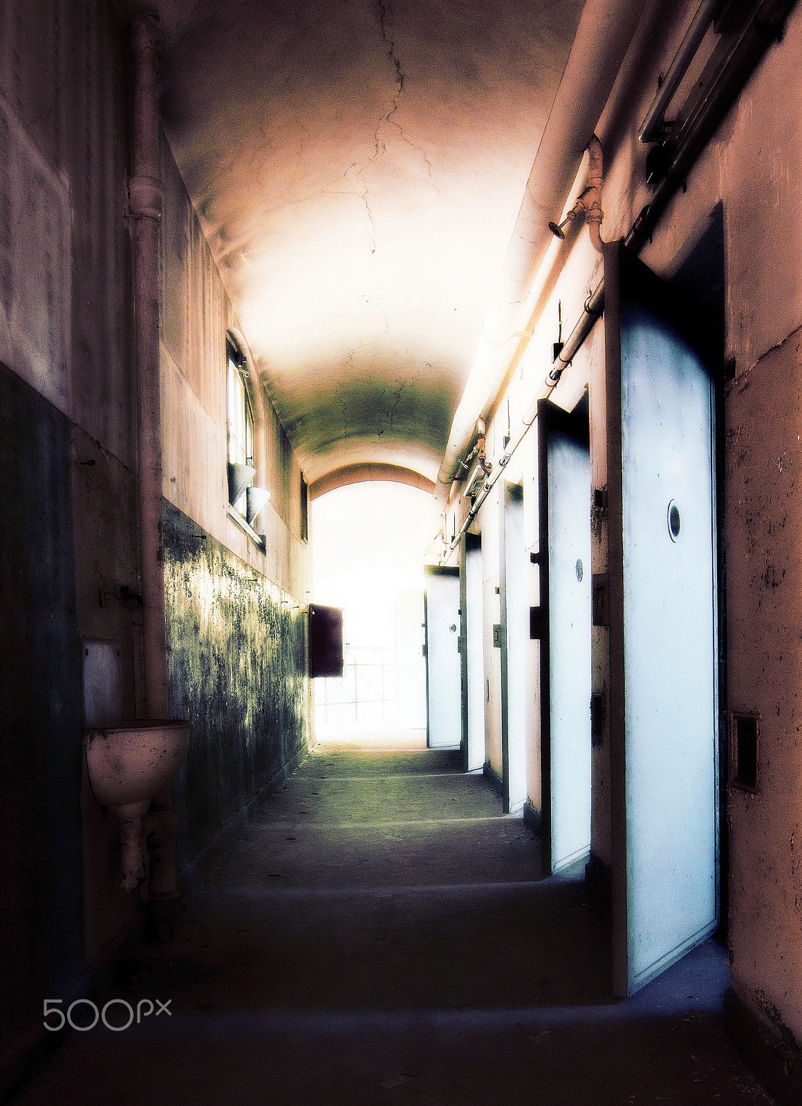Tokina AT-X Pro 12-24mm F4 (IF) DX sample photo. Prison photography
