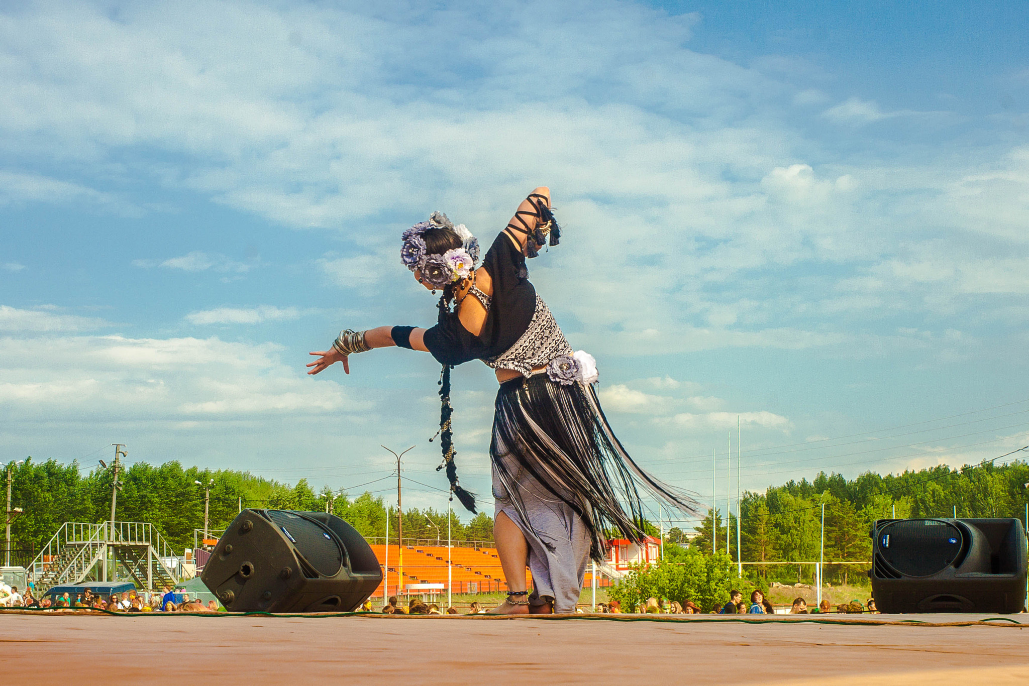 Canon EF 35-80mm f/4-5.6 sample photo. Dancing girl photography