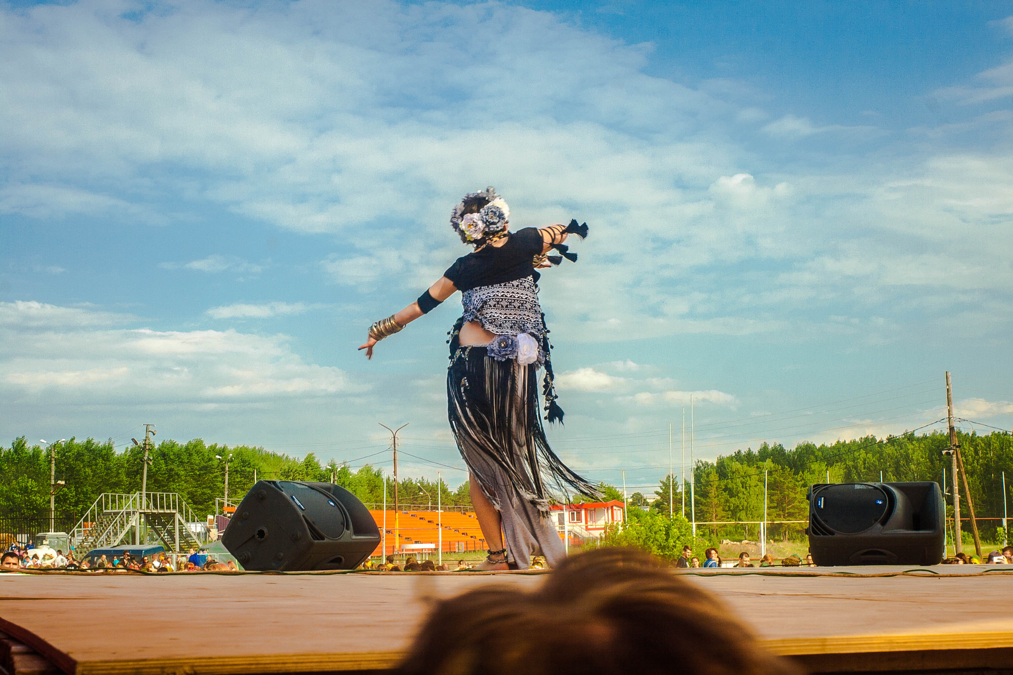 Canon EF 35-80mm f/4-5.6 sample photo. Dancing girl photography