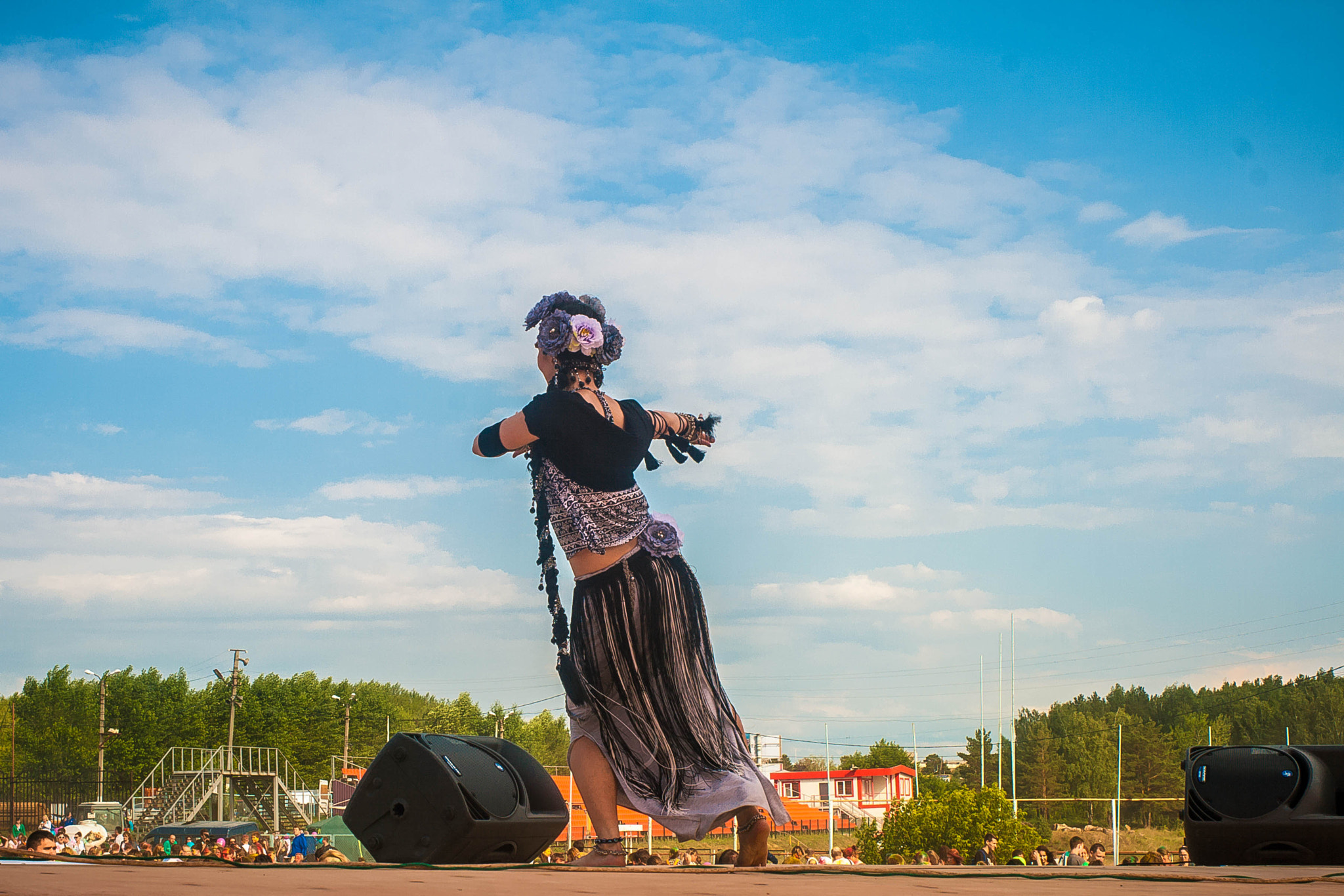 Canon EF 35-80mm f/4-5.6 sample photo. Dancing girl photography