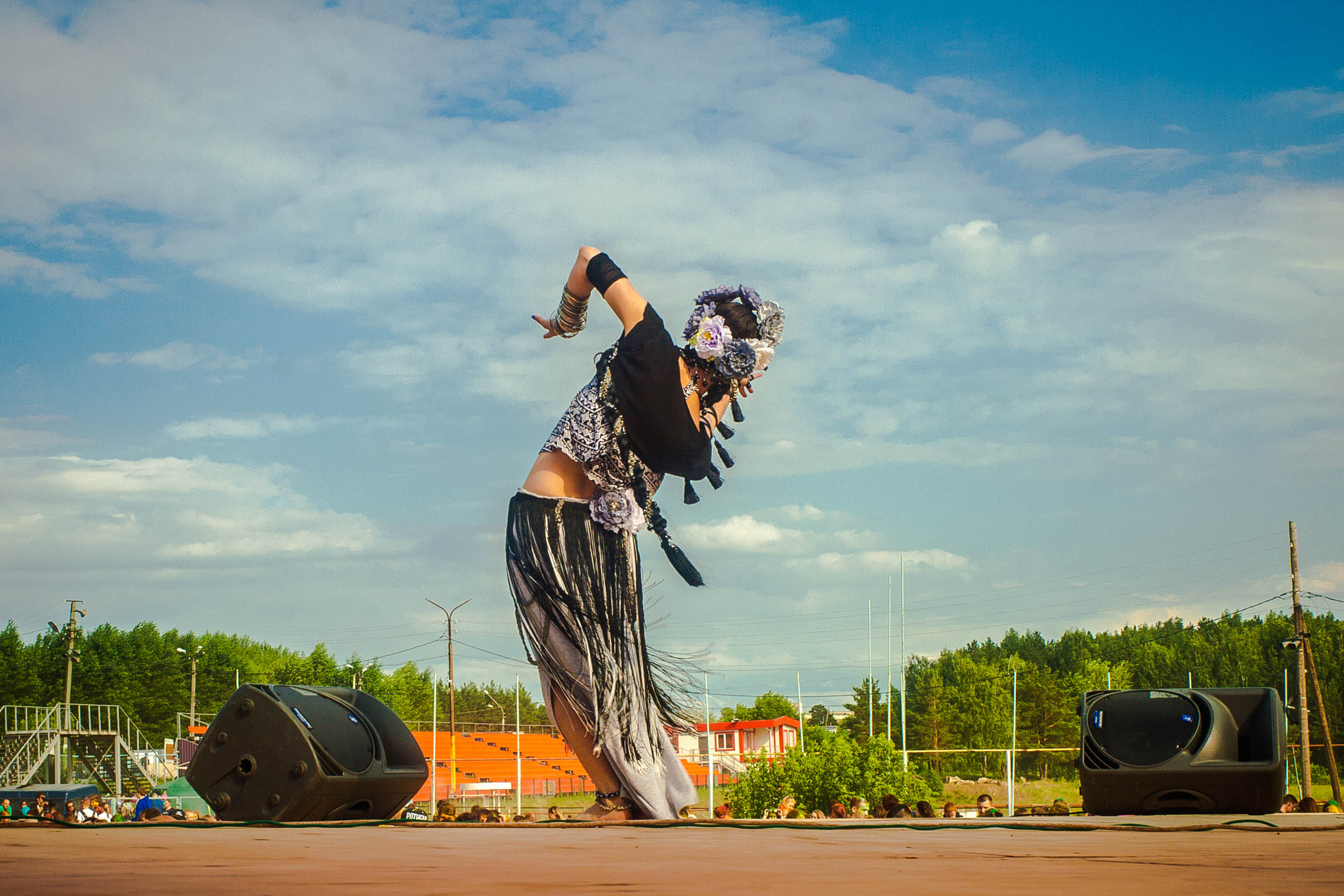 Canon EF 35-80mm f/4-5.6 sample photo. Dancing girl photography
