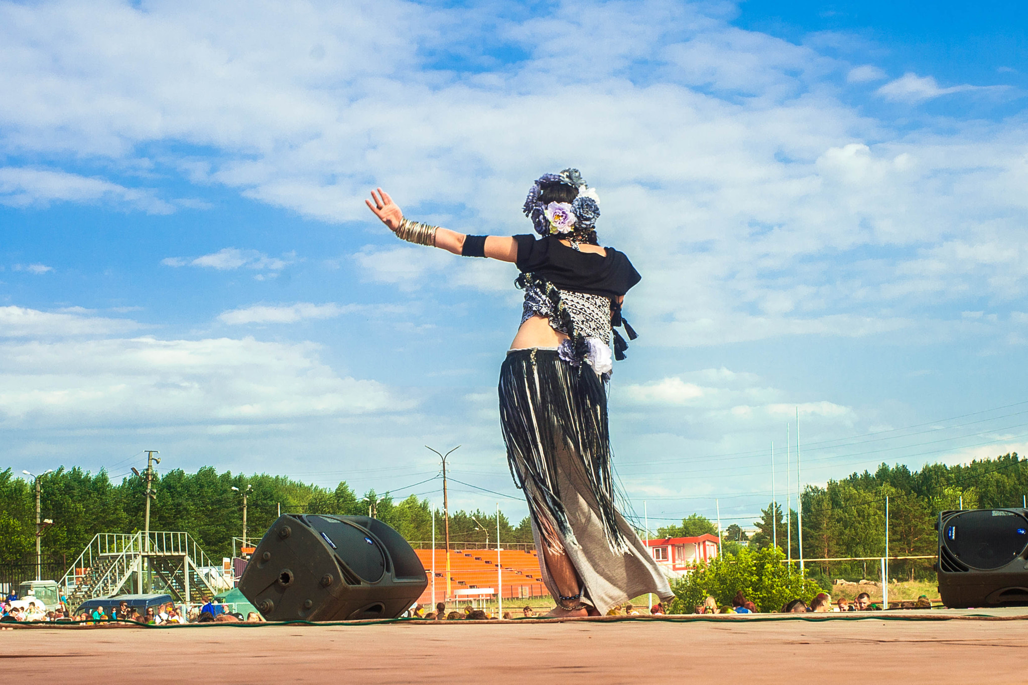 Canon EF 35-80mm f/4-5.6 sample photo. Dancing girl photography