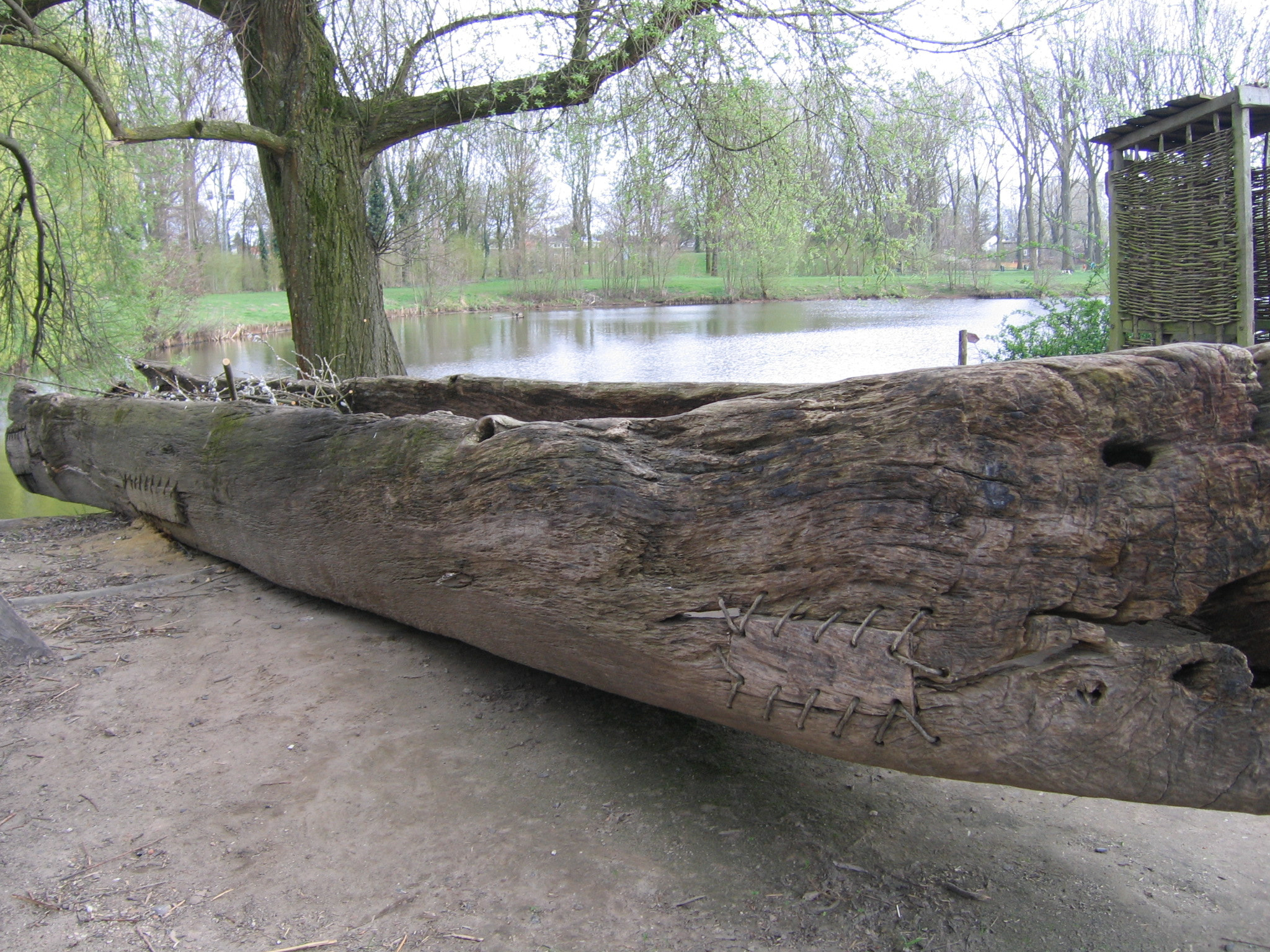 Canon POWERSHOT A95 sample photo. How to fix a canoe in open air museum eindhoven photography