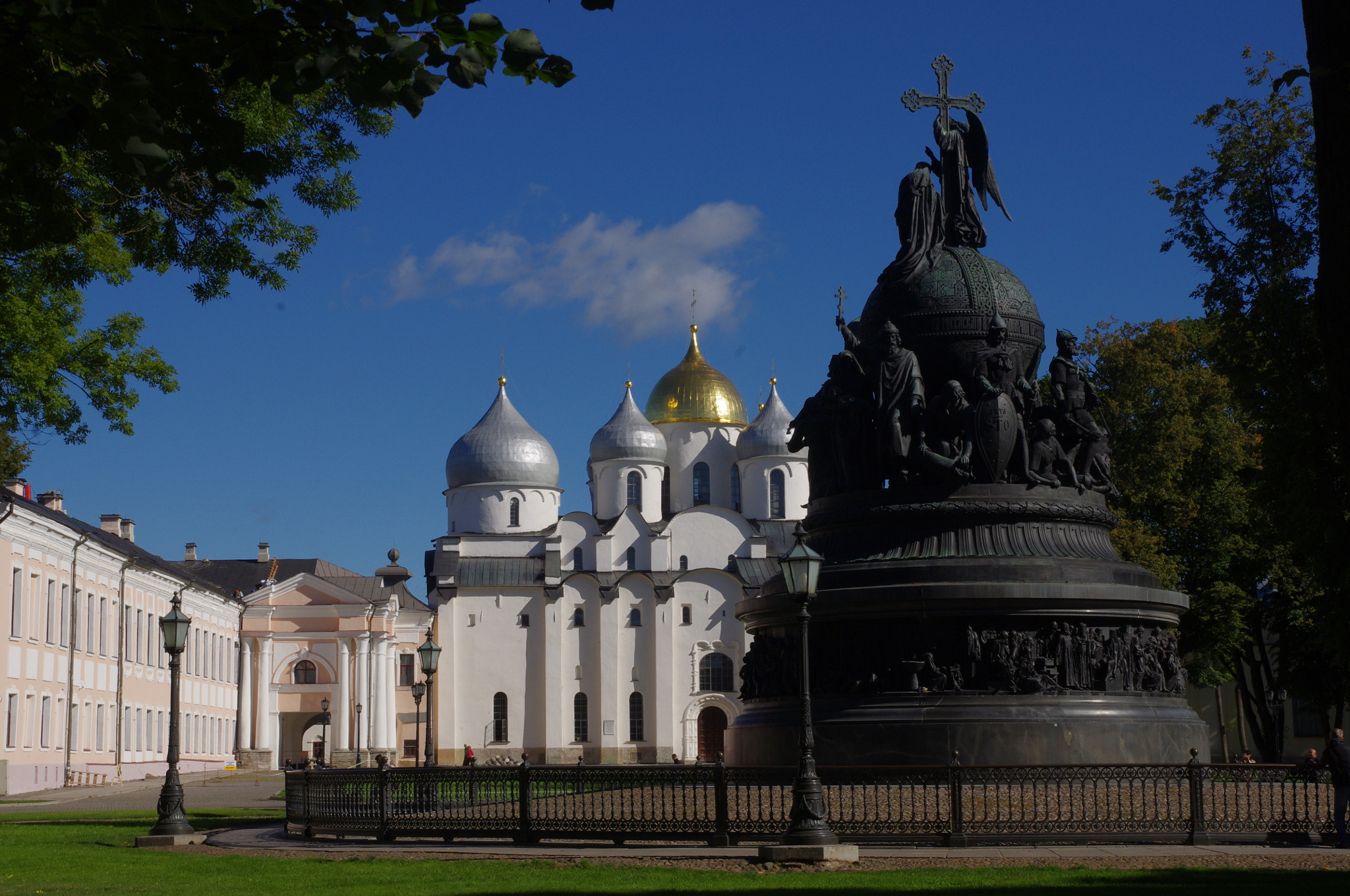 Pentax K-r sample photo. Inside novgorod kremlin photography