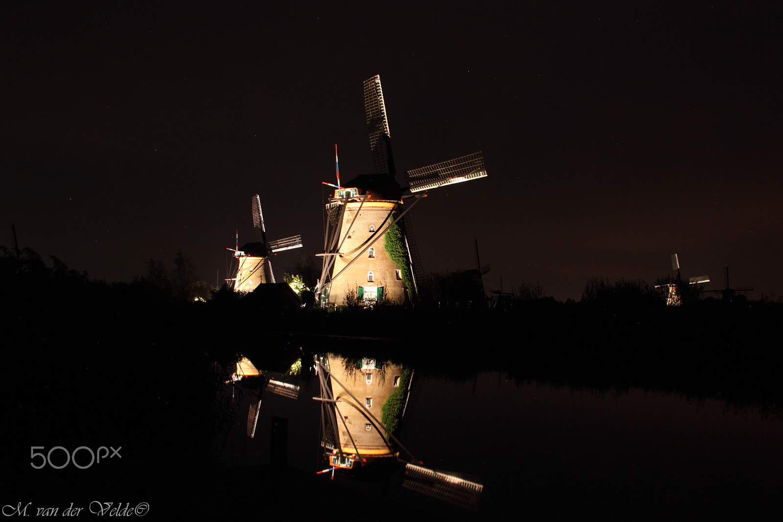 Canon EF 35-350mm F3.5-5.6L USM sample photo. The round stone mills photography