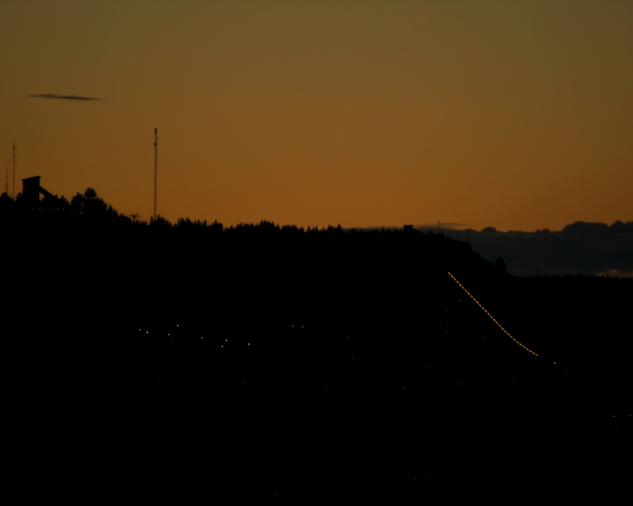 Canon EOS 550D (EOS Rebel T2i / EOS Kiss X4) + Canon EF 70-210mm f/4 sample photo. Sunset, varvsberget Örnsköldsvik photography