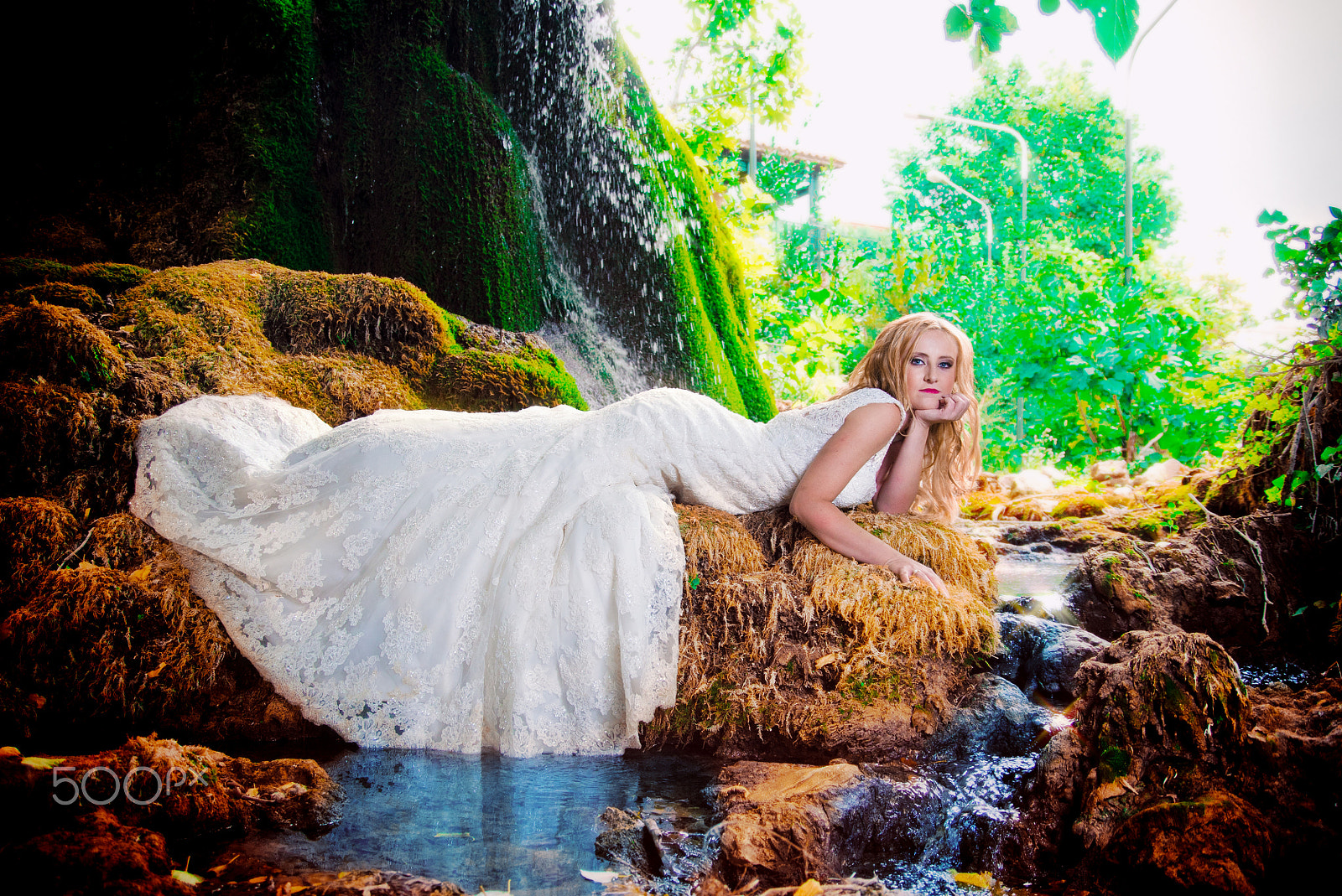 Sony a7S + Sigma ZOOM-alpha 35-135mm F3.5-4.5 sample photo. Mermaid by the waterfall photography