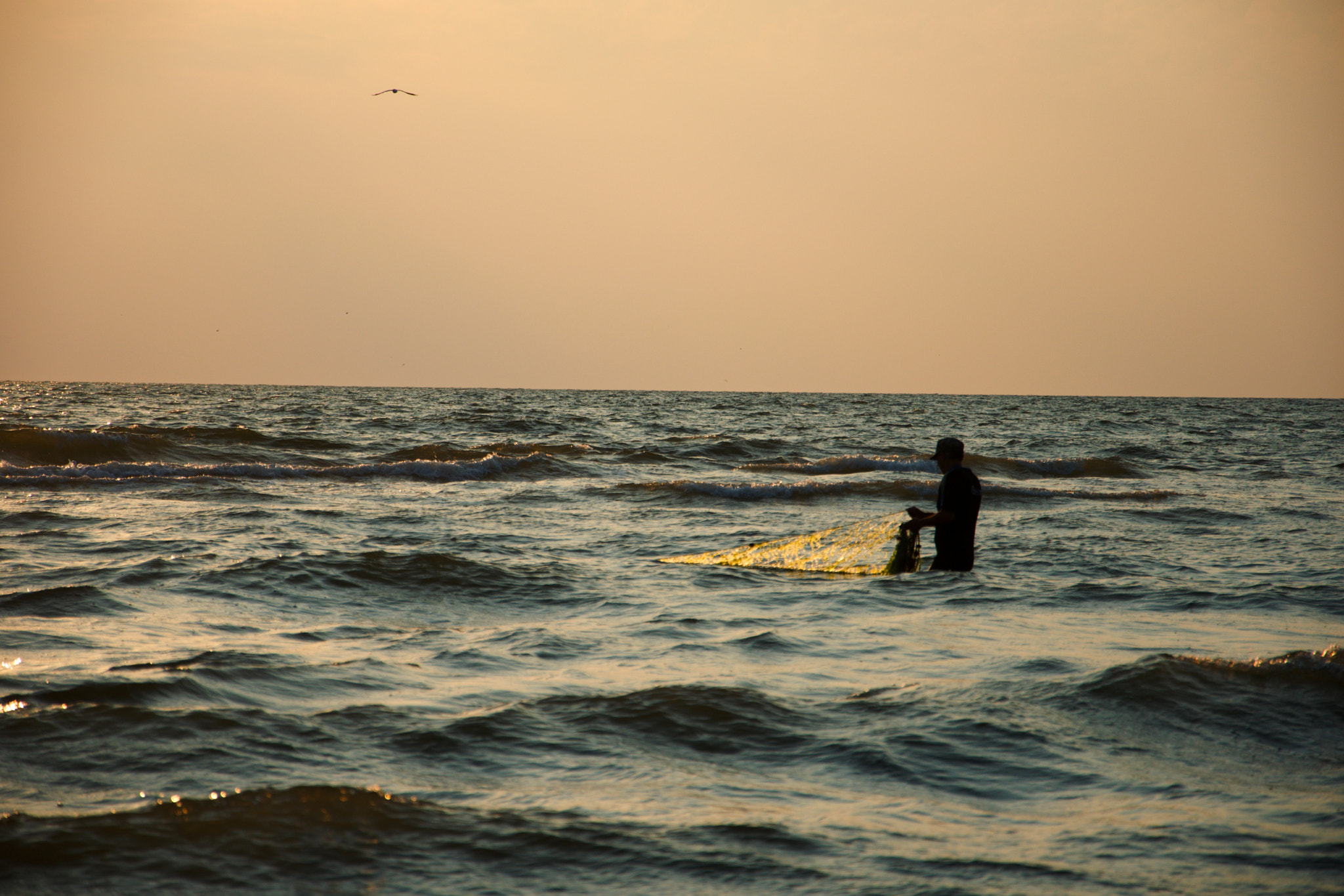 18.00 - 105.00 mm f/3.5 - 5.6 sample photo. Fisherman at sunrise photography