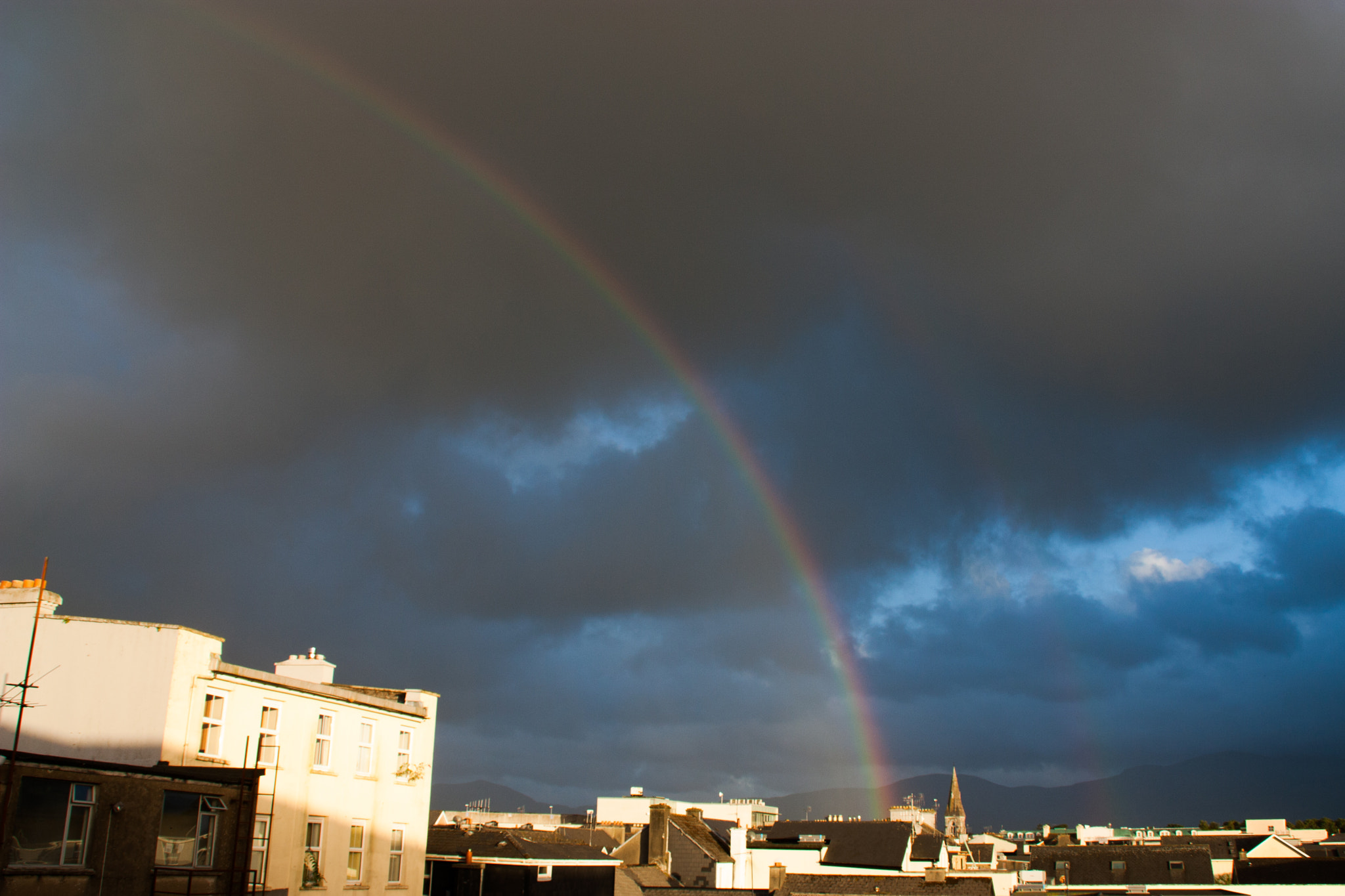 Canon EOS 450D (EOS Rebel XSi / EOS Kiss X2) sample photo. Rainbow in ireland photography